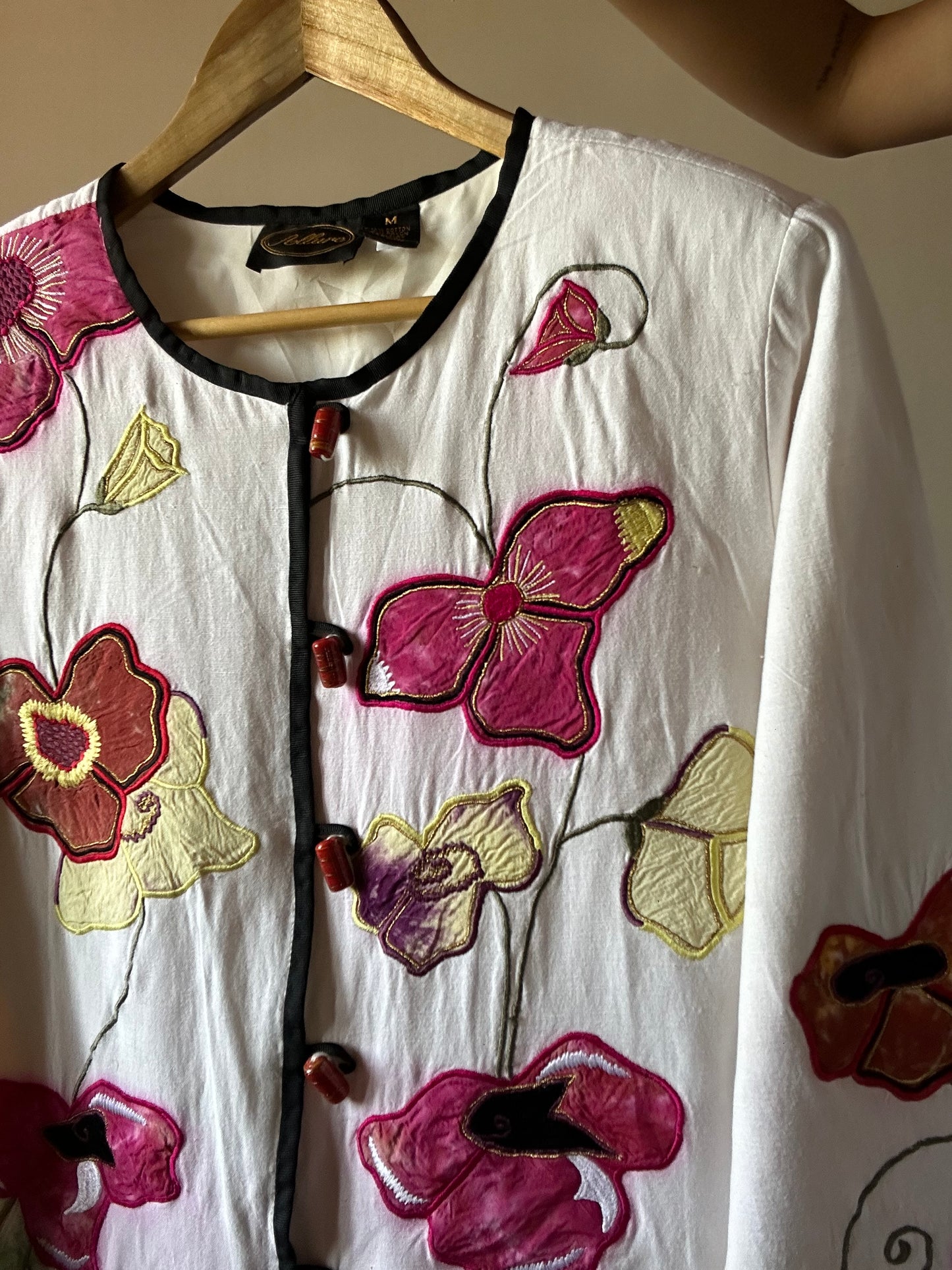 Allure Vintage Embroidered Bleed Effect Shaket