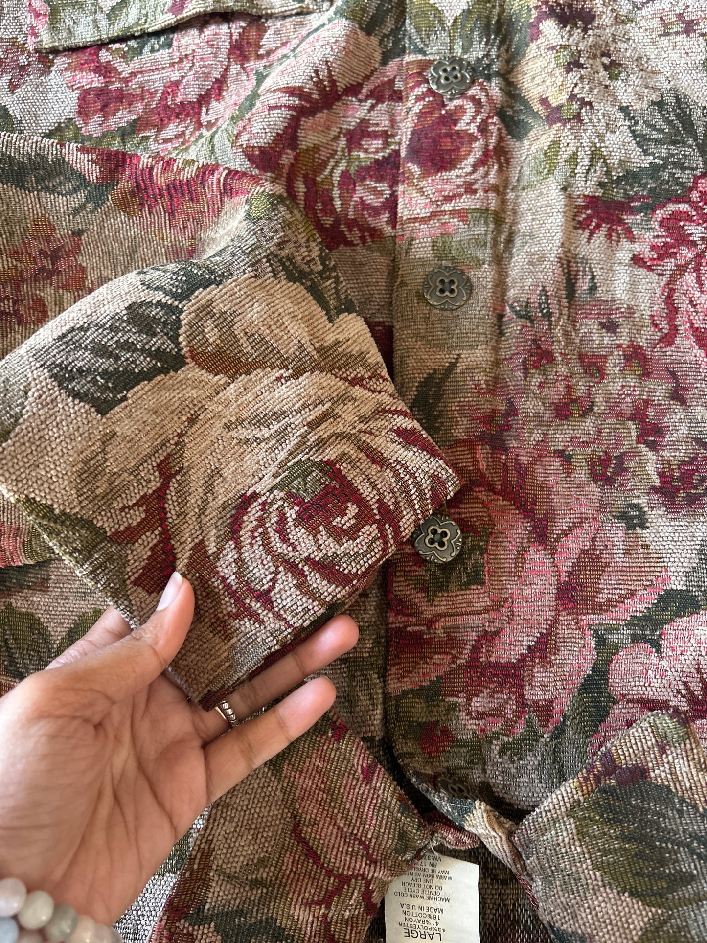 Vintage Field Gear Rose Weaved Shaket