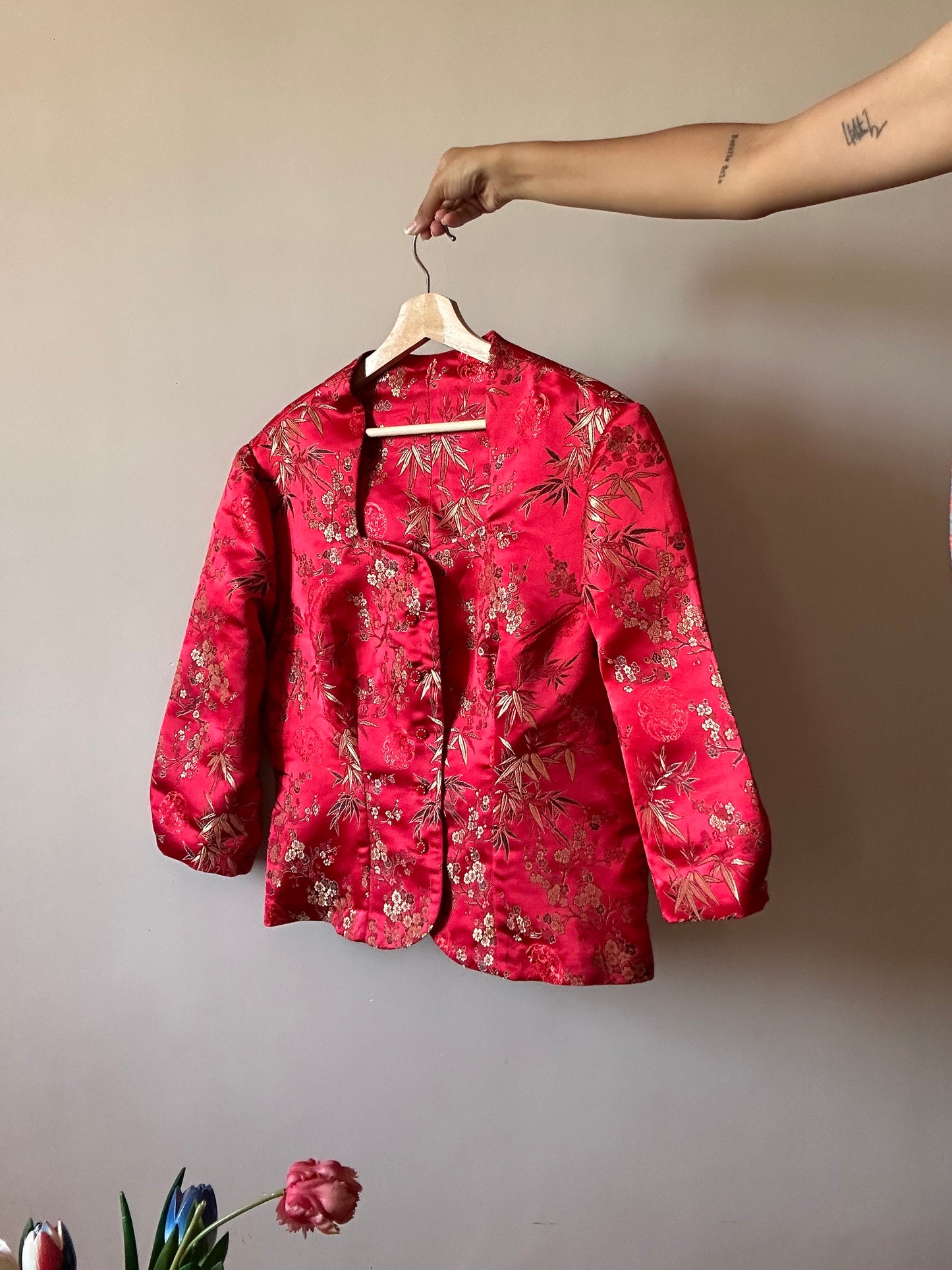Vintage Asian Brocade Red Shaket