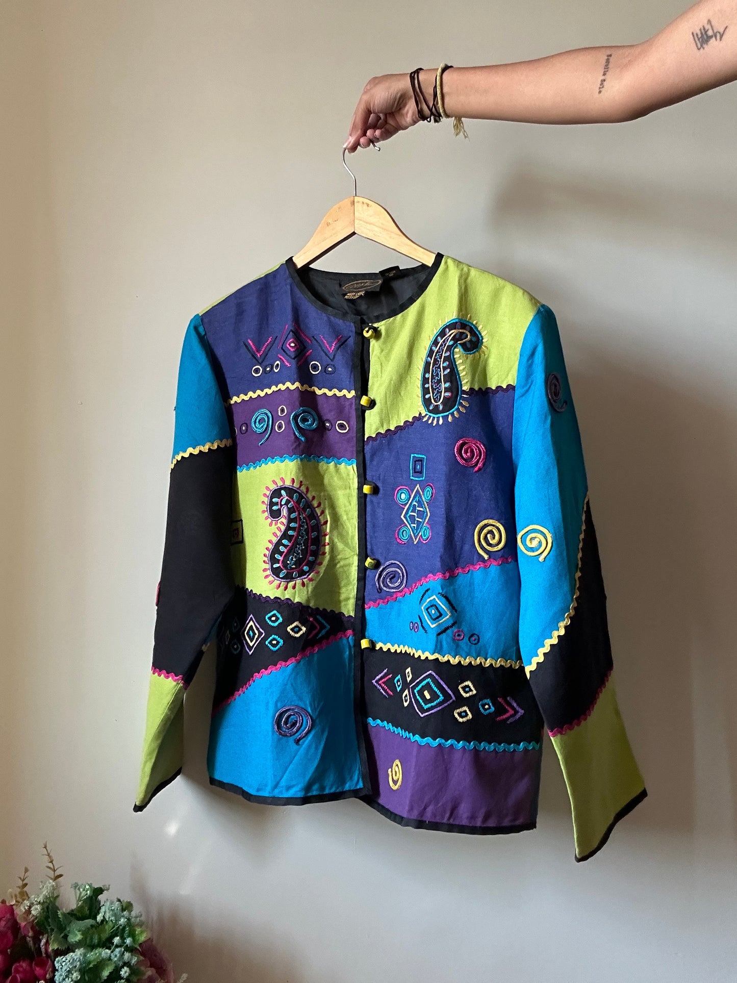Vintage Alex Ken Embroiled Shaket