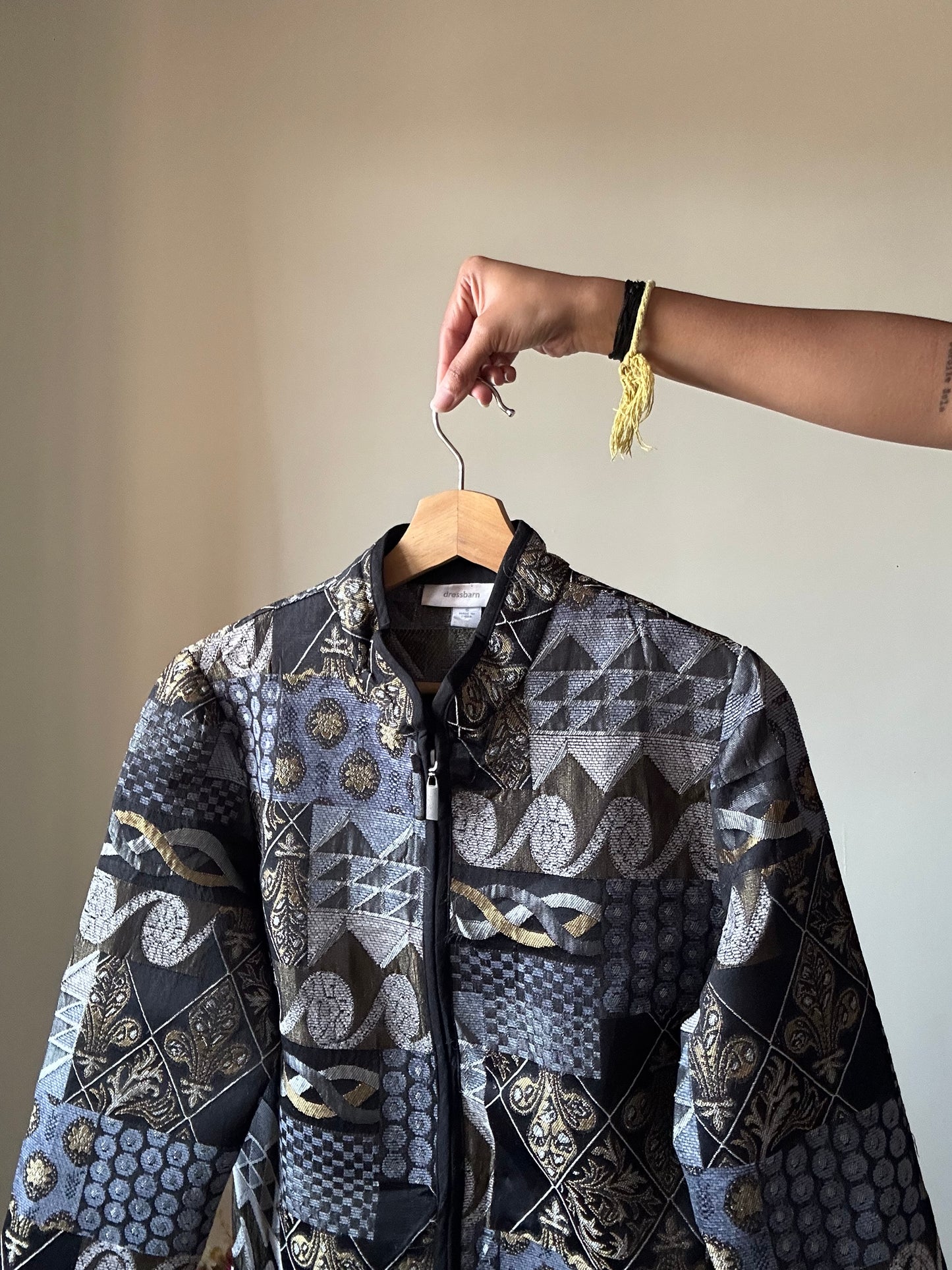 Dressbarn Vintage Shaket