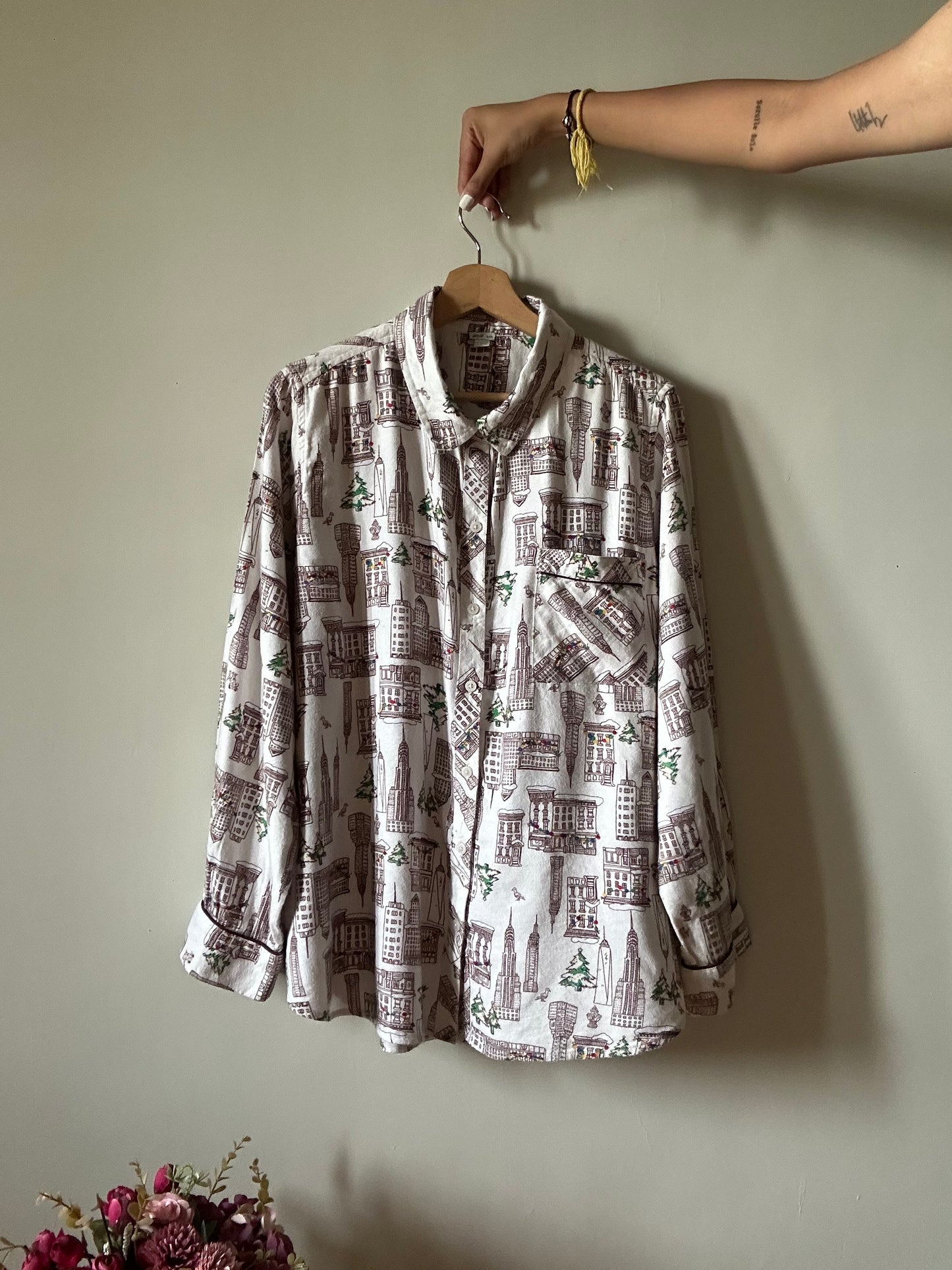 Vintage Aerie City Print Shirt
