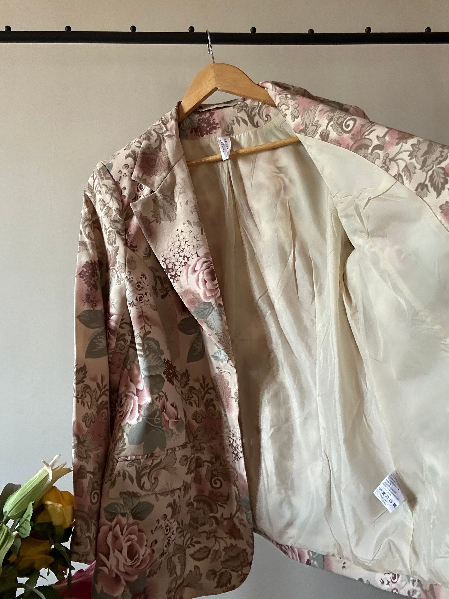 Abstract Vintage Floral Print Blazer
