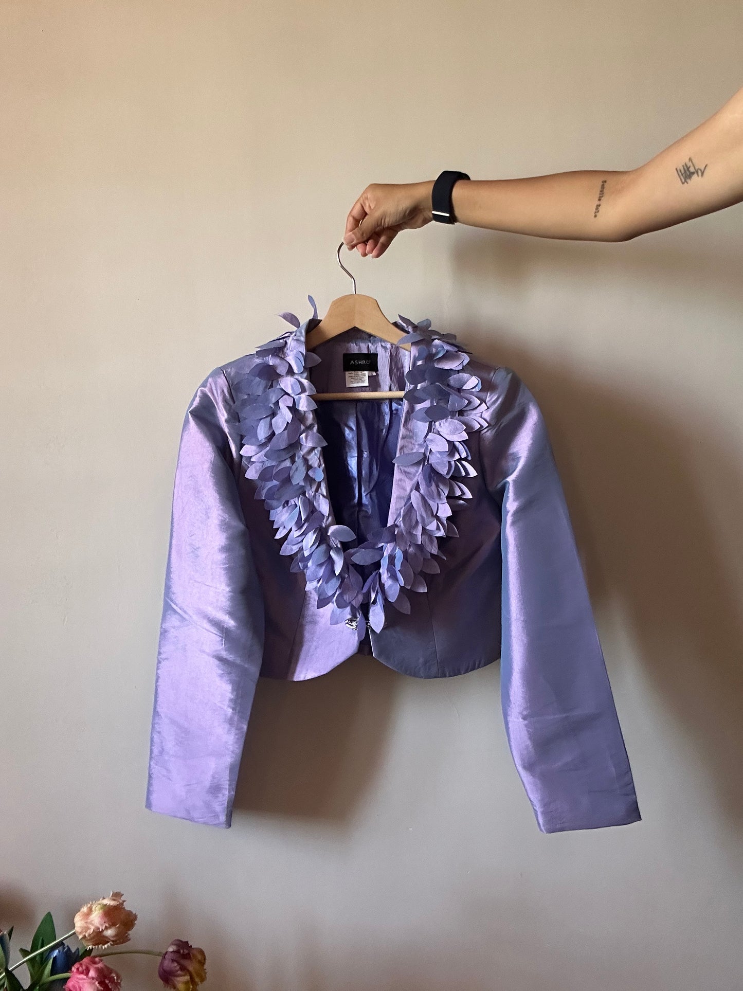 Vintage Ashro Cropped Exaggerated Coller Blazer