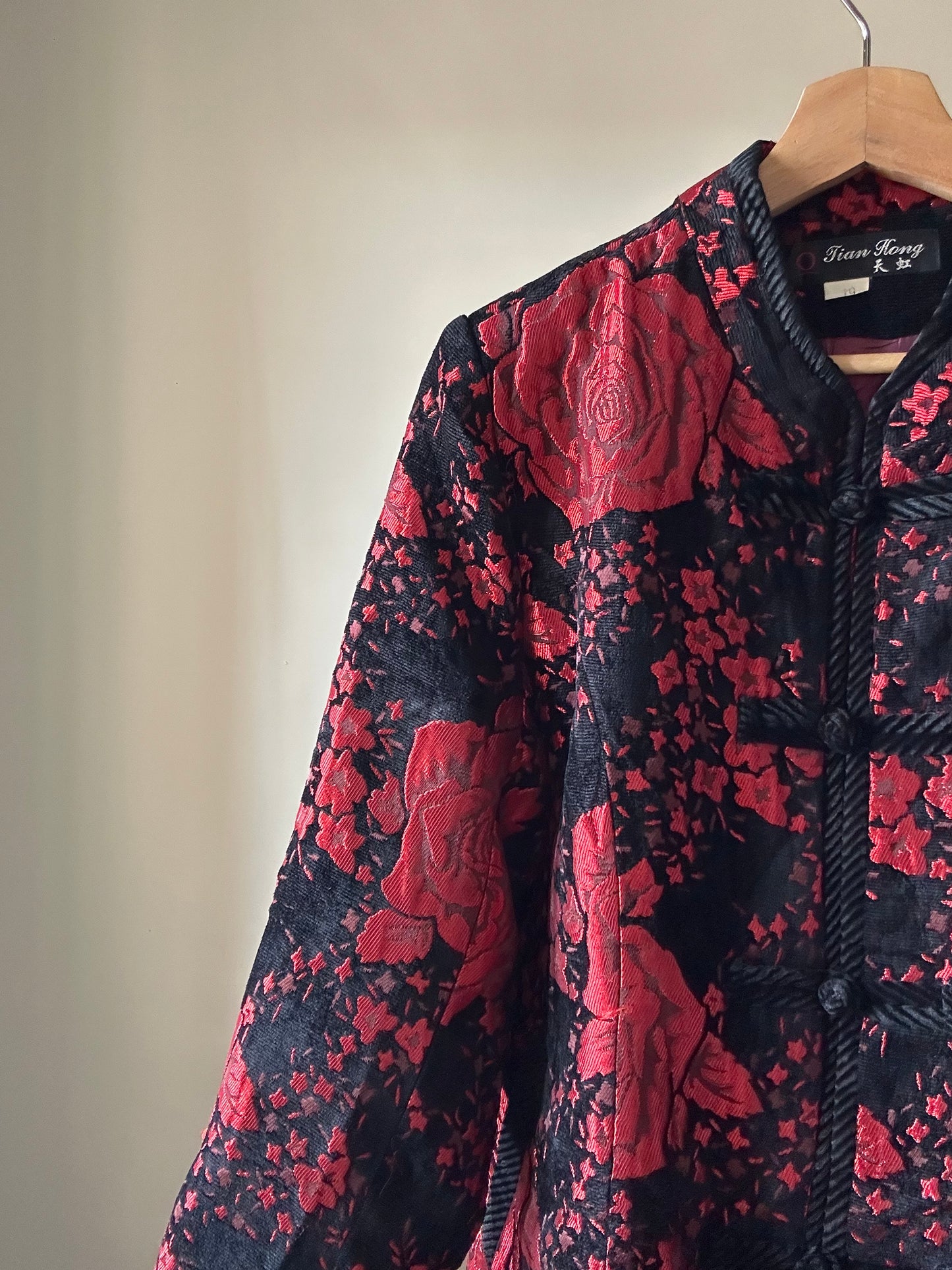 Vintage Hong Rose Pattern Shaket