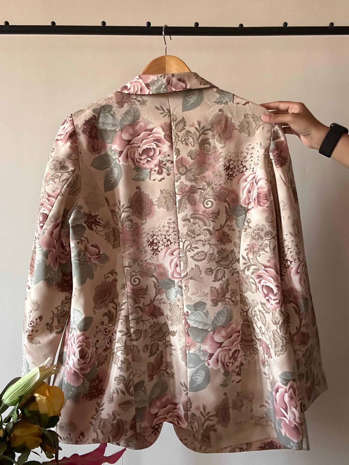 Abstract Vintage Floral Print Blazer