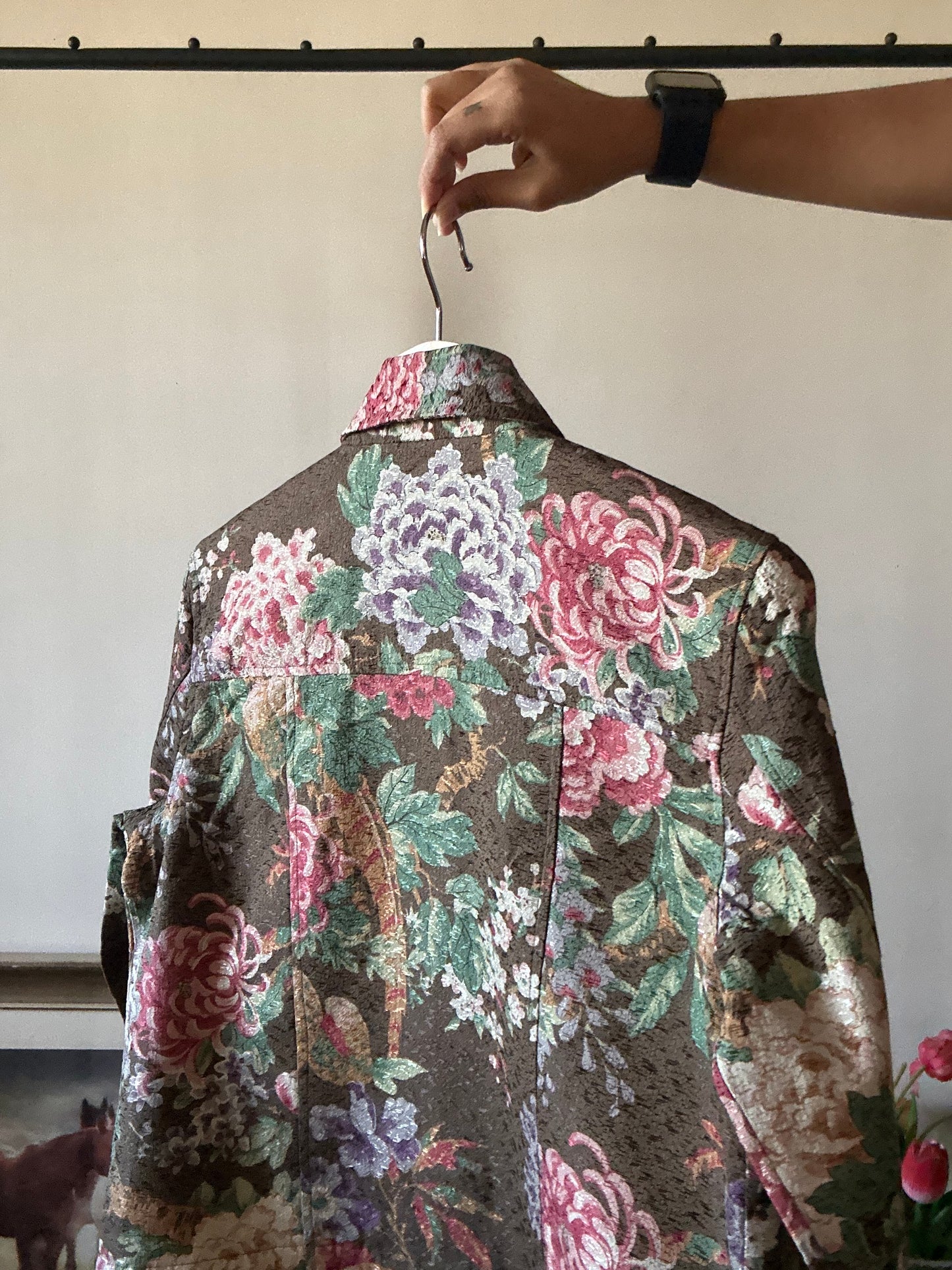 Coldwater Creek Floral Textured Vintage Shaket
