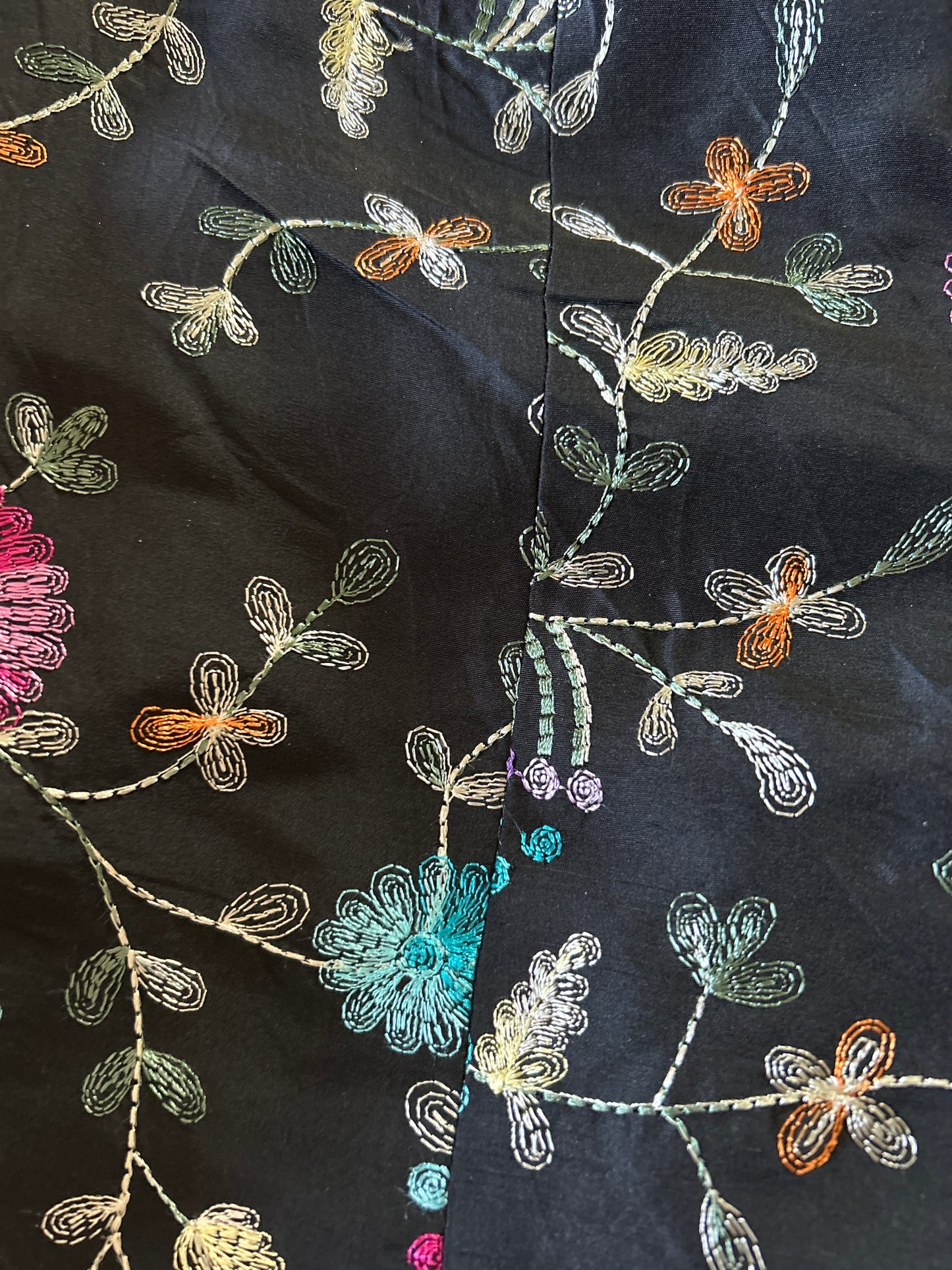 Vintage Dressbarn All Embroidered Shaket