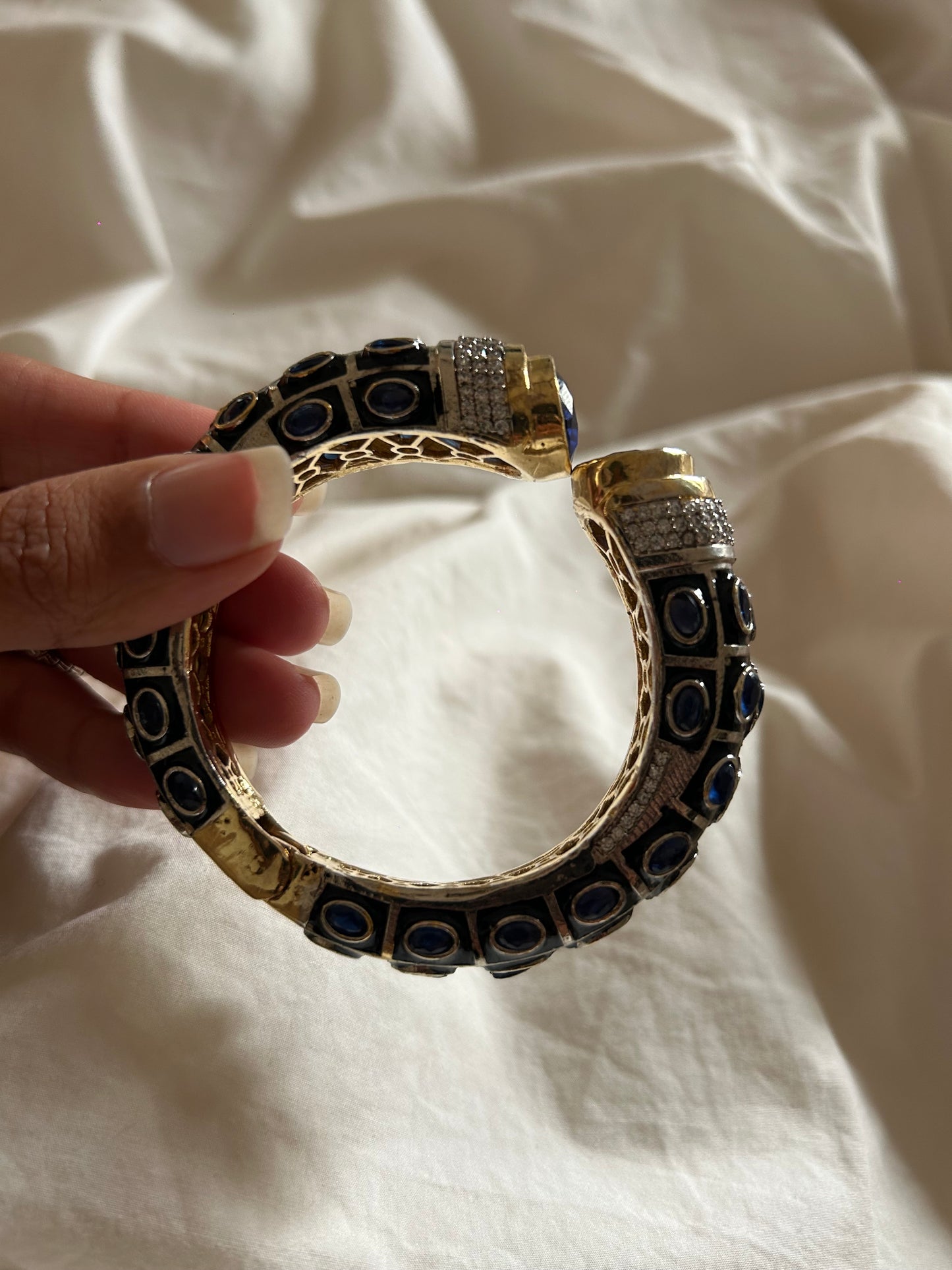 Blue Stone Setting Bracelet