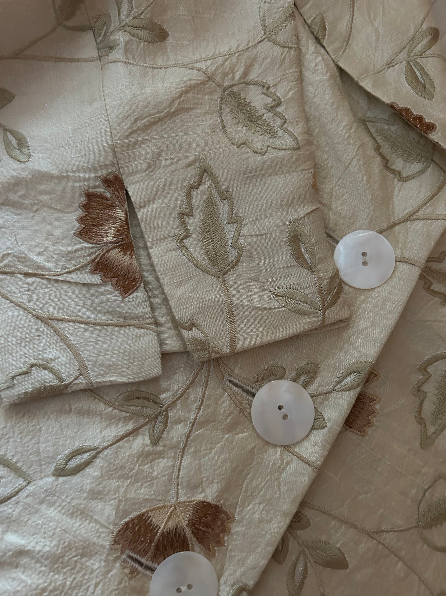 Madeleine Vintage All Embroidered Shaket