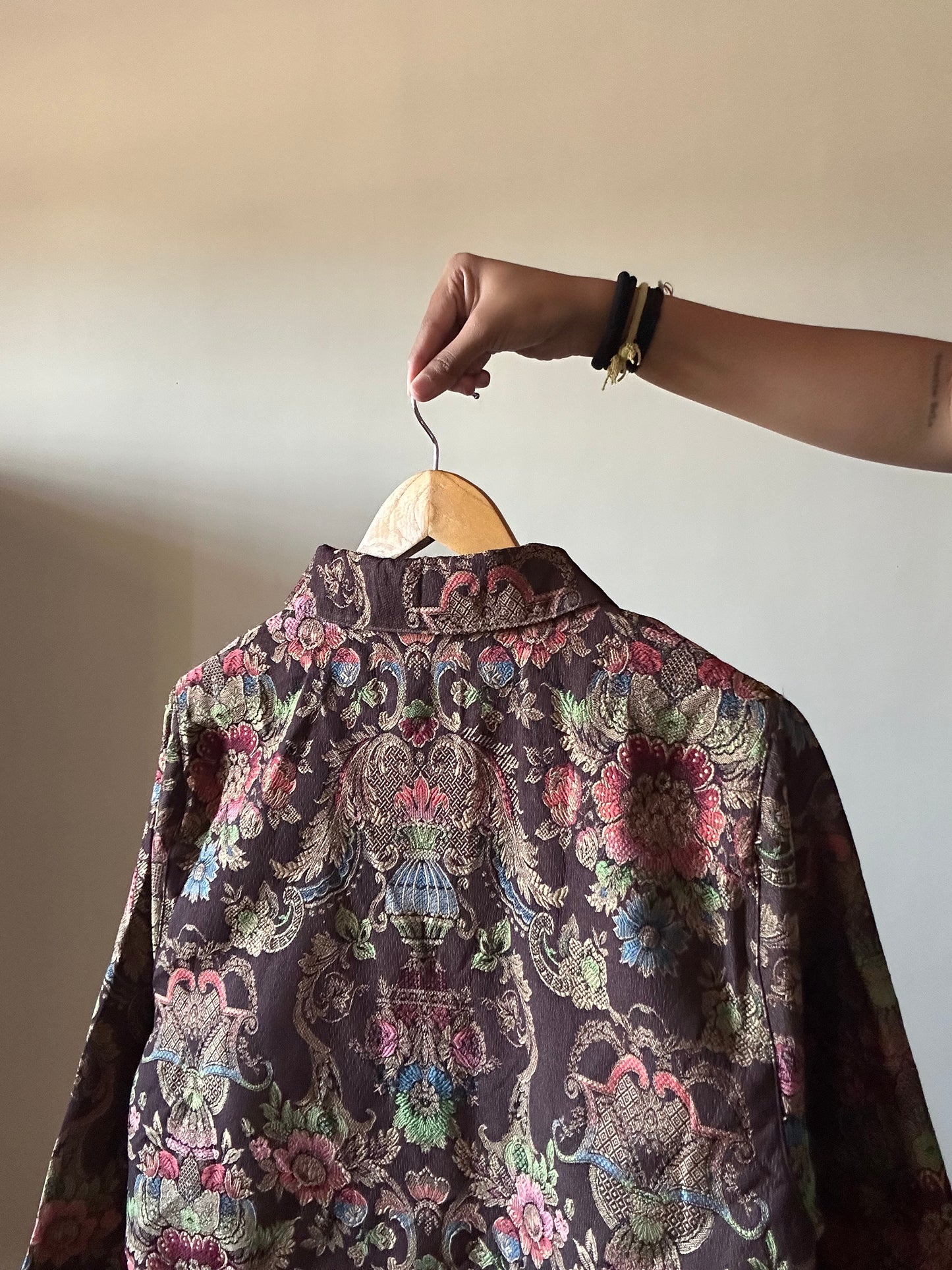 Vintage Bon Worth Weaved Shaket