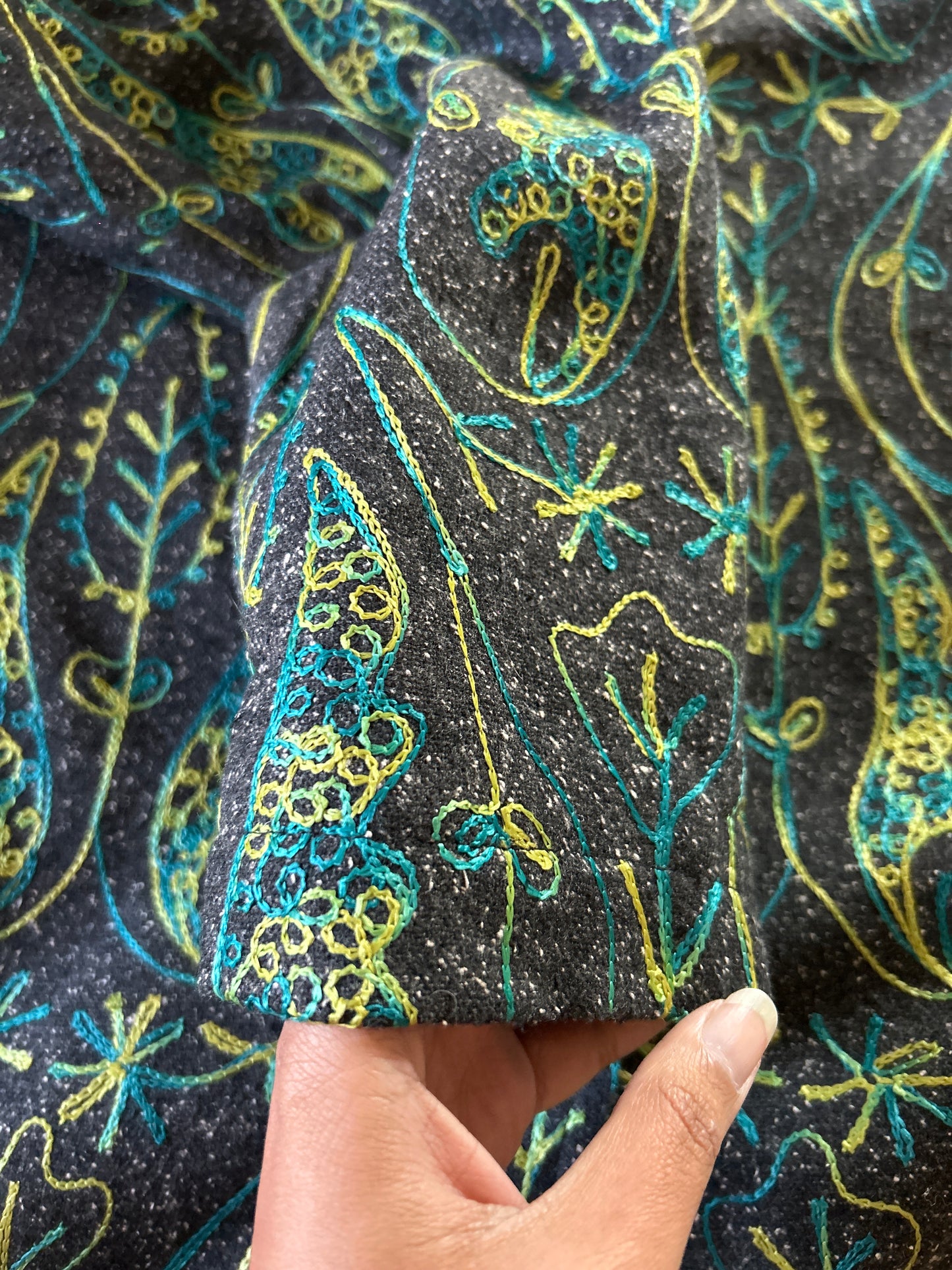 Multiples Vintage All Embroidered Shaket