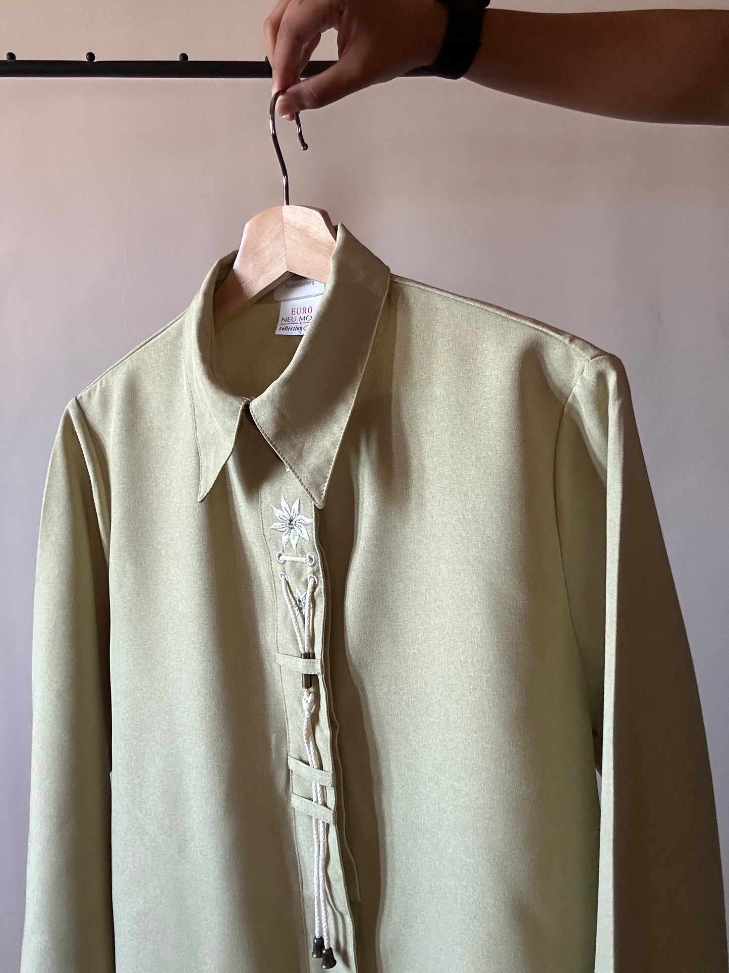 Vintage Euro Neu Mode Draw string Detail Shirt