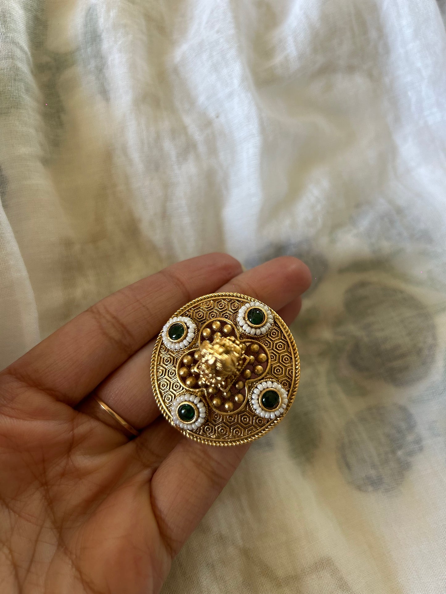 Idol Ring ( Lakshami Ji )