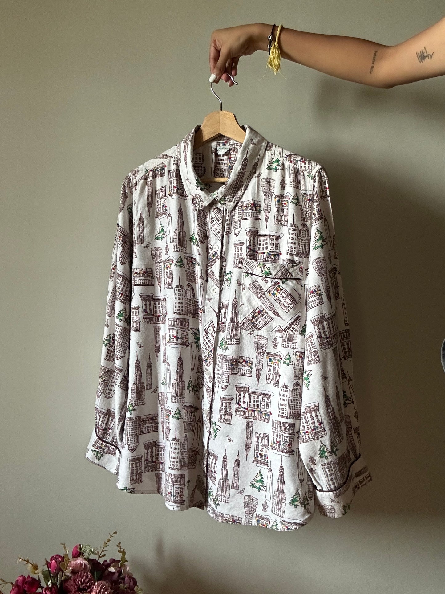 Vintage Aerie City Print Shirt