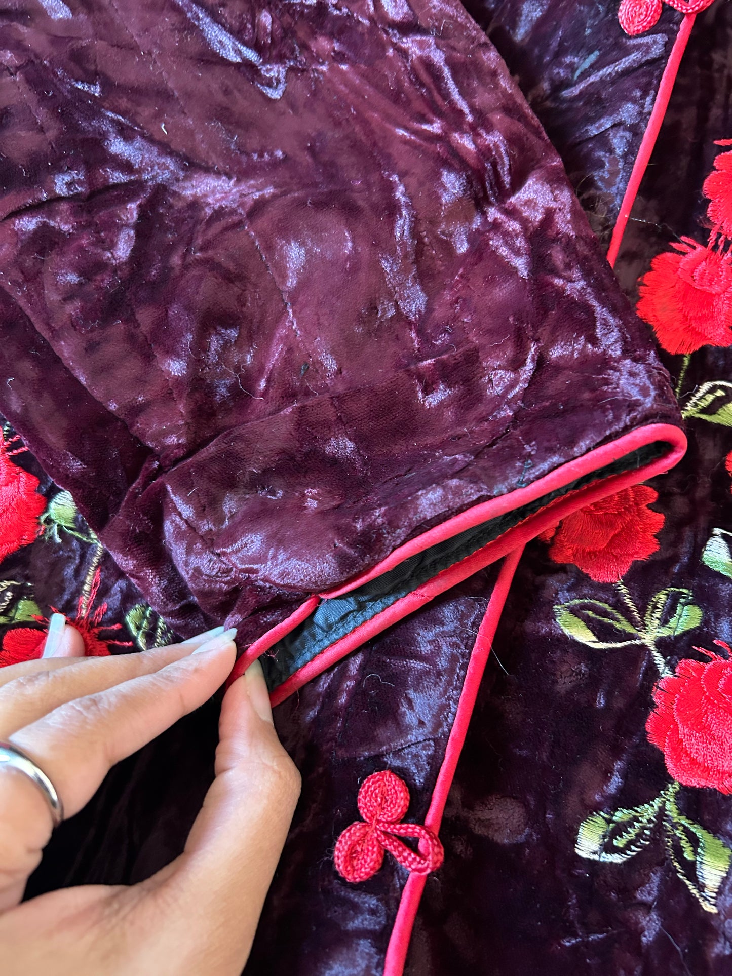 Vintage Chinese Style Velvet Shaket