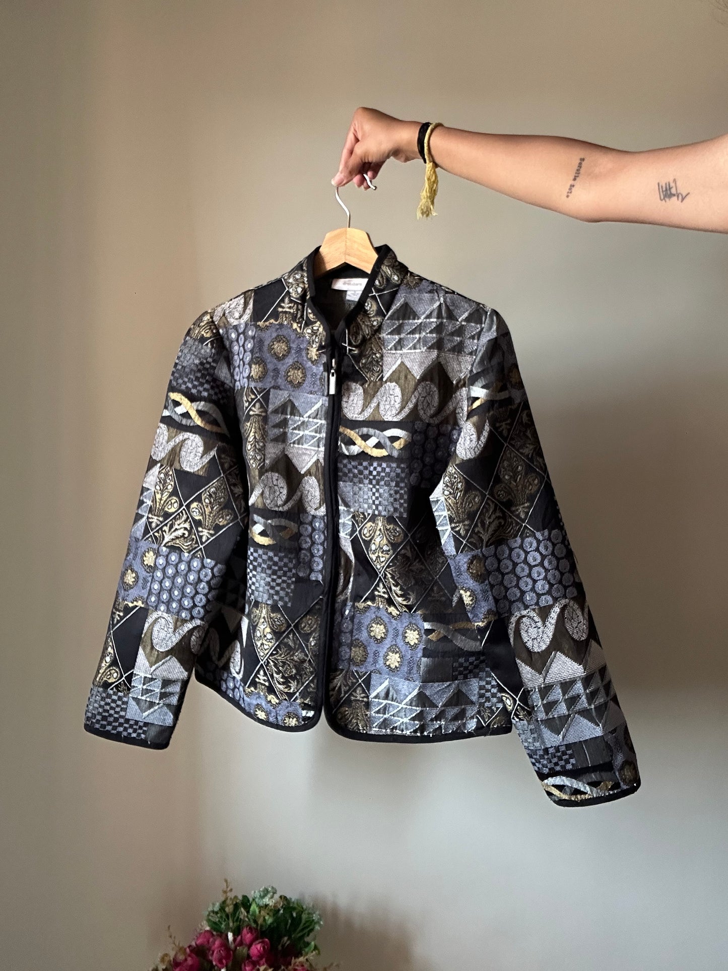 Dressbarn Vintage Shaket