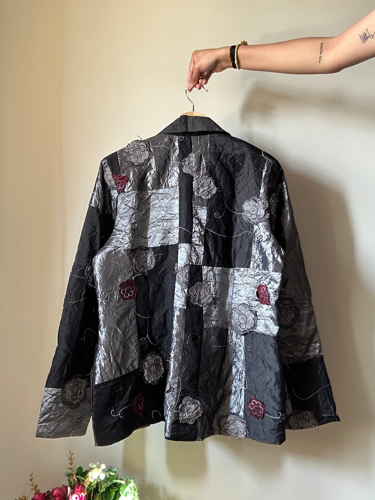 Mel-Dee Vintage Patchwork and Floral Detail Shaket