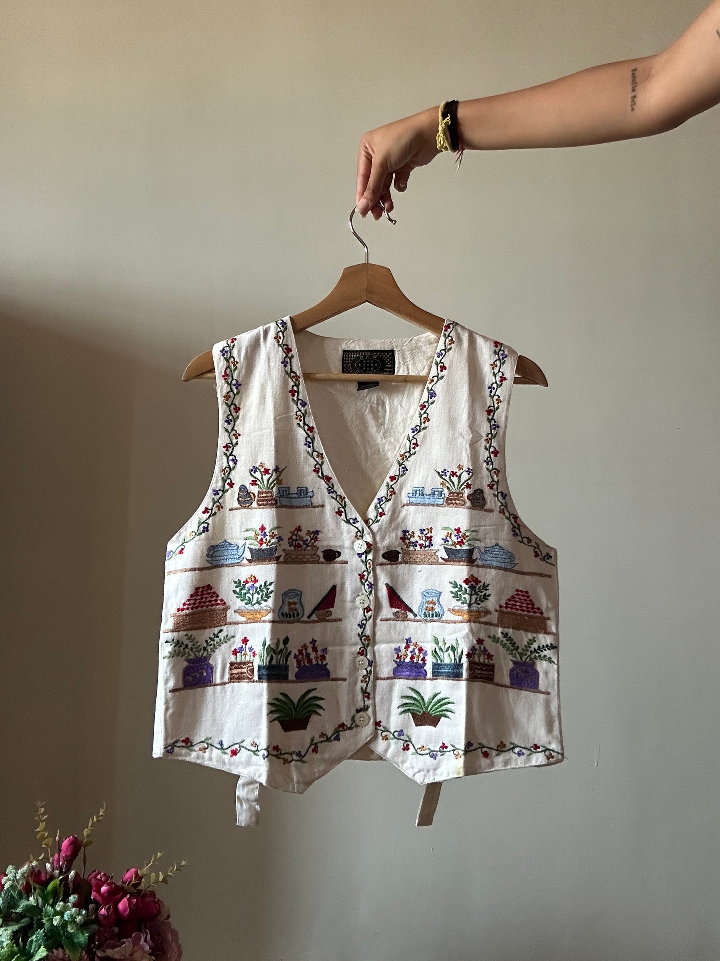 New Directions Vintage All Embroidered Sweet Home Vest