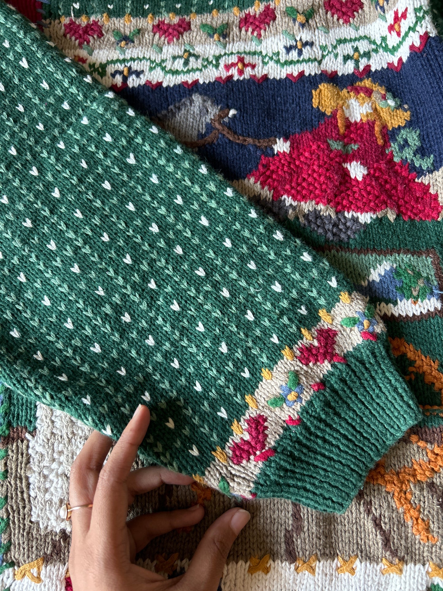 Signatures By Northern Isles Vintage Little House Pullover