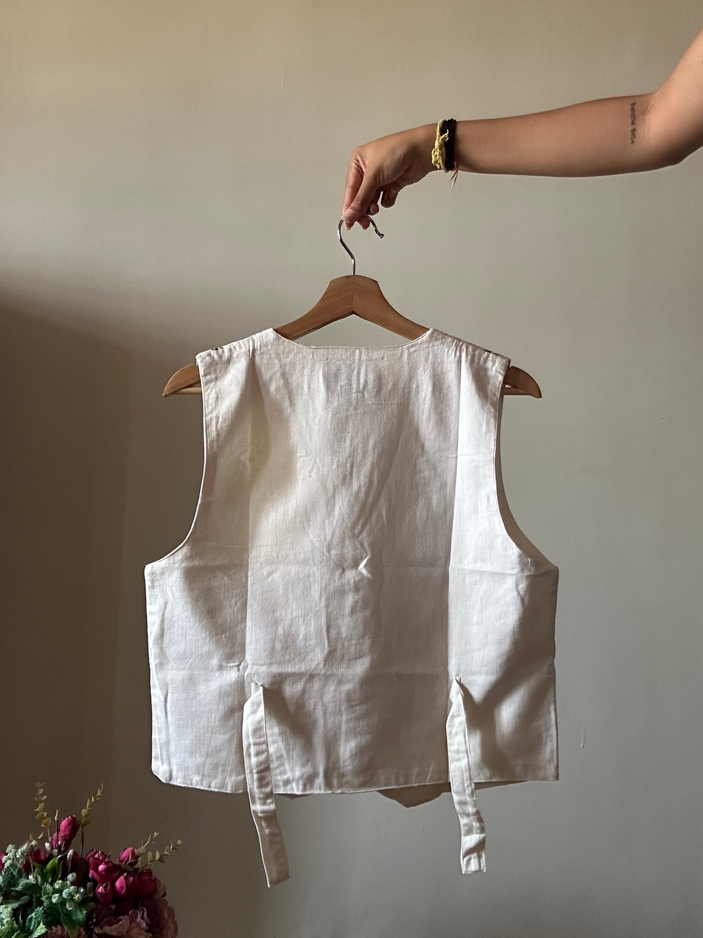 New Directions Vintage All Embroidered Sweet Home Vest