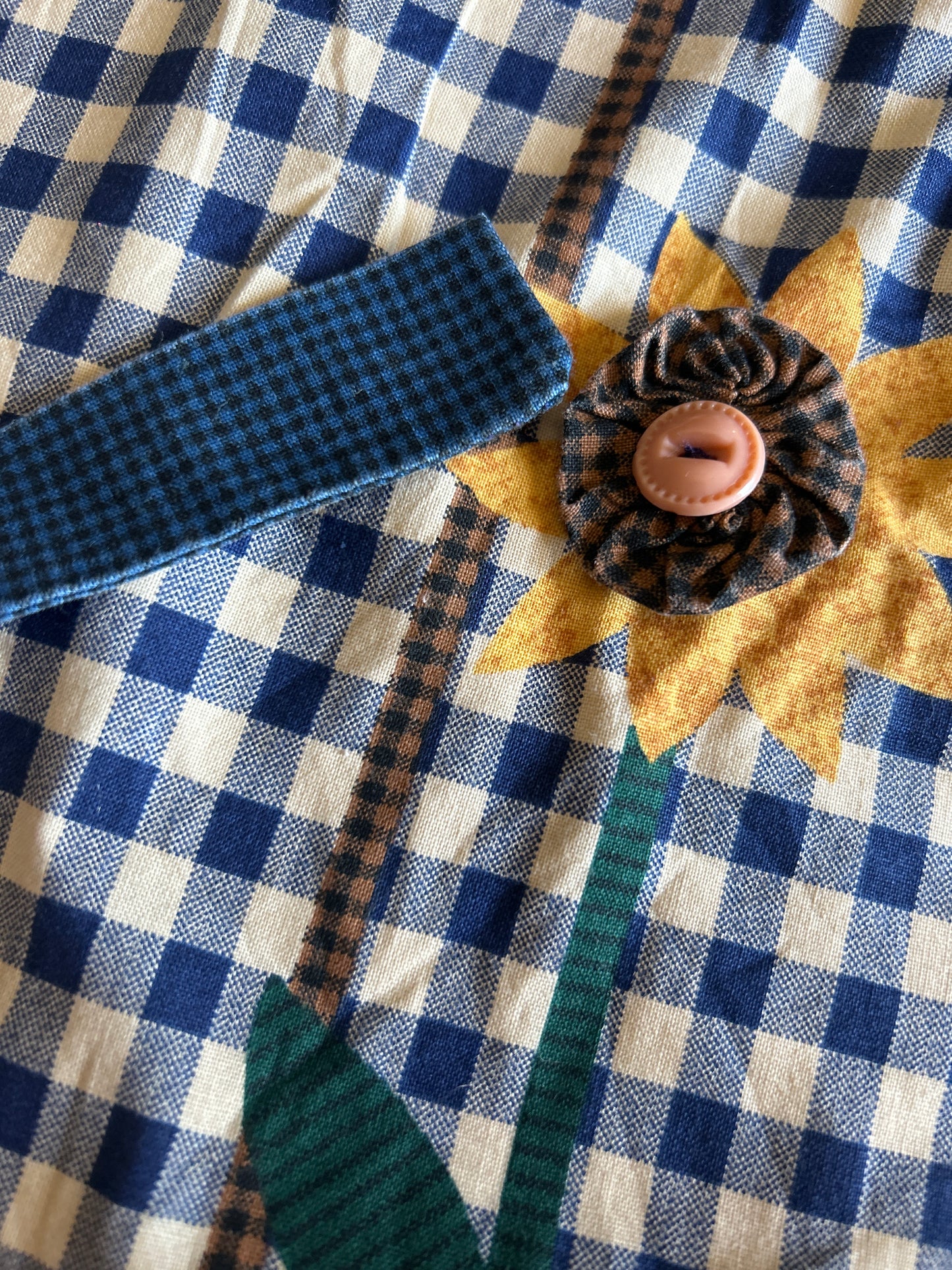 Cute Vintage Cotton Fabric Flower and Button Detail Vest