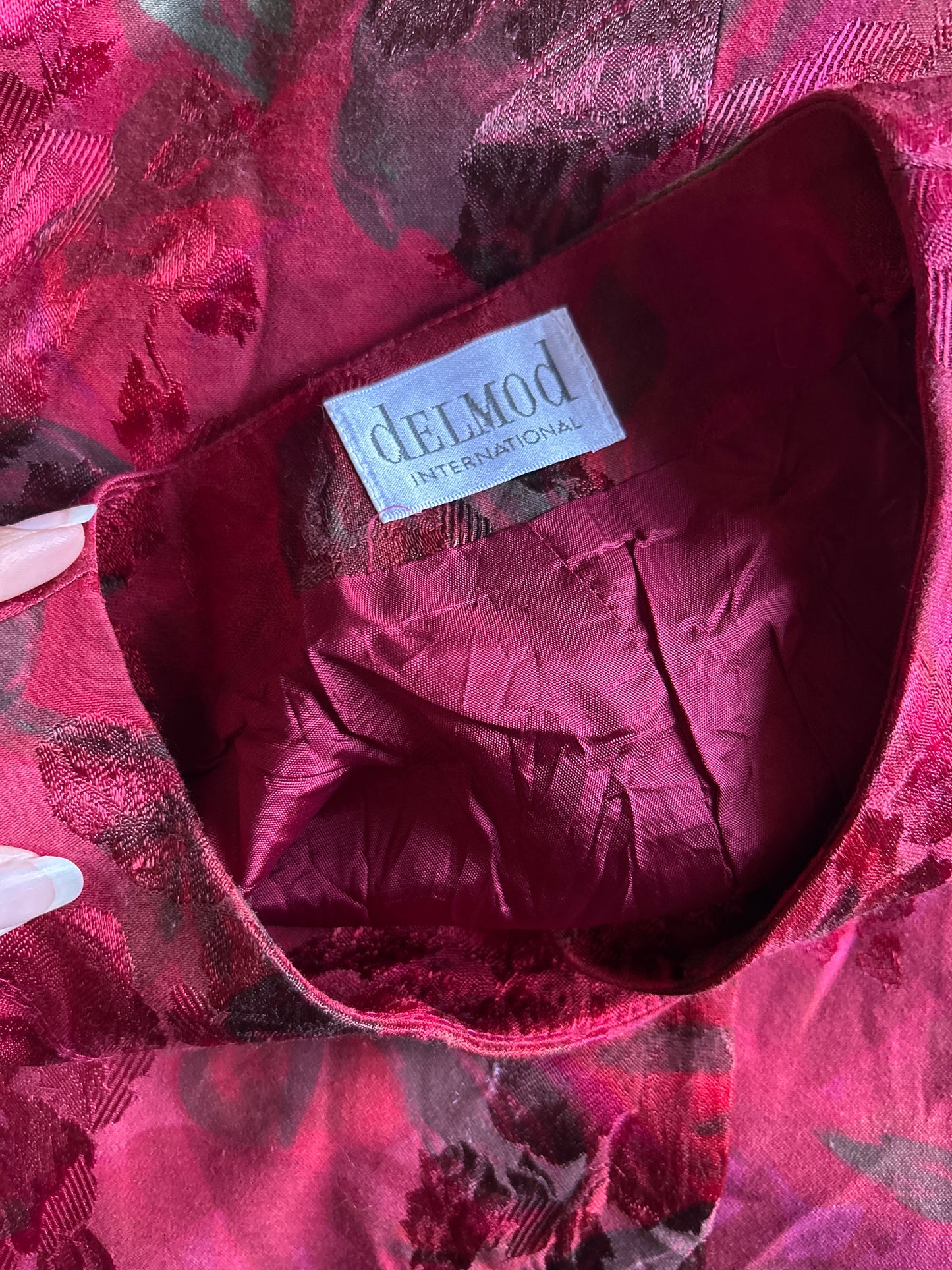 Delmod Vintage Floral and Textured Shaket