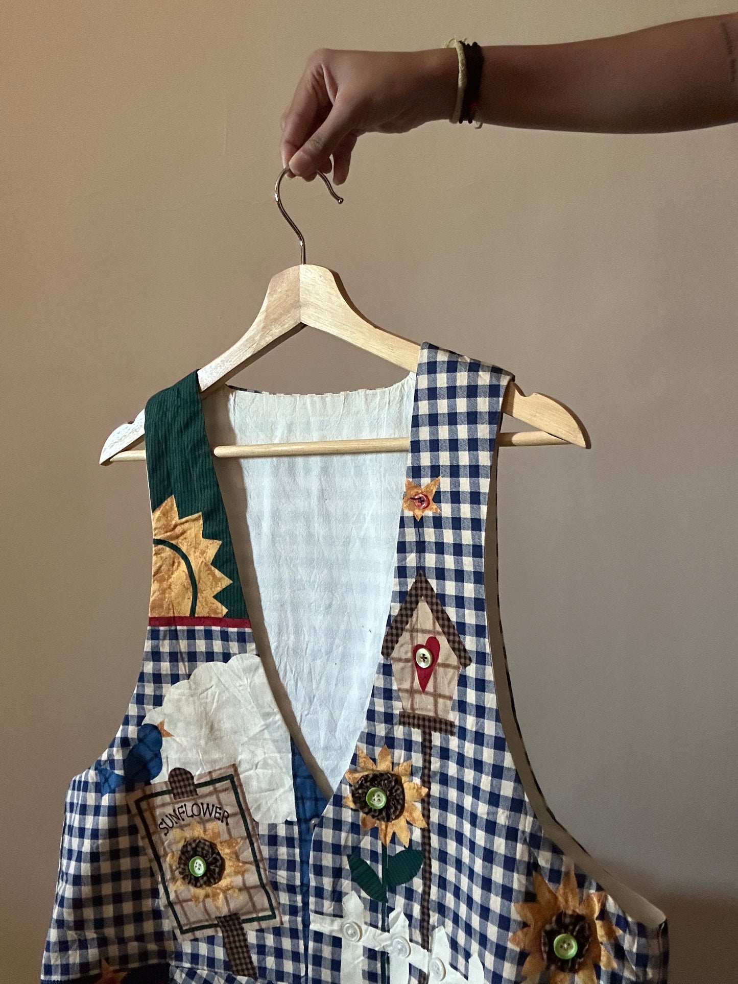 Cute Vintage Cotton Fabric Flower and Button Detail Vest