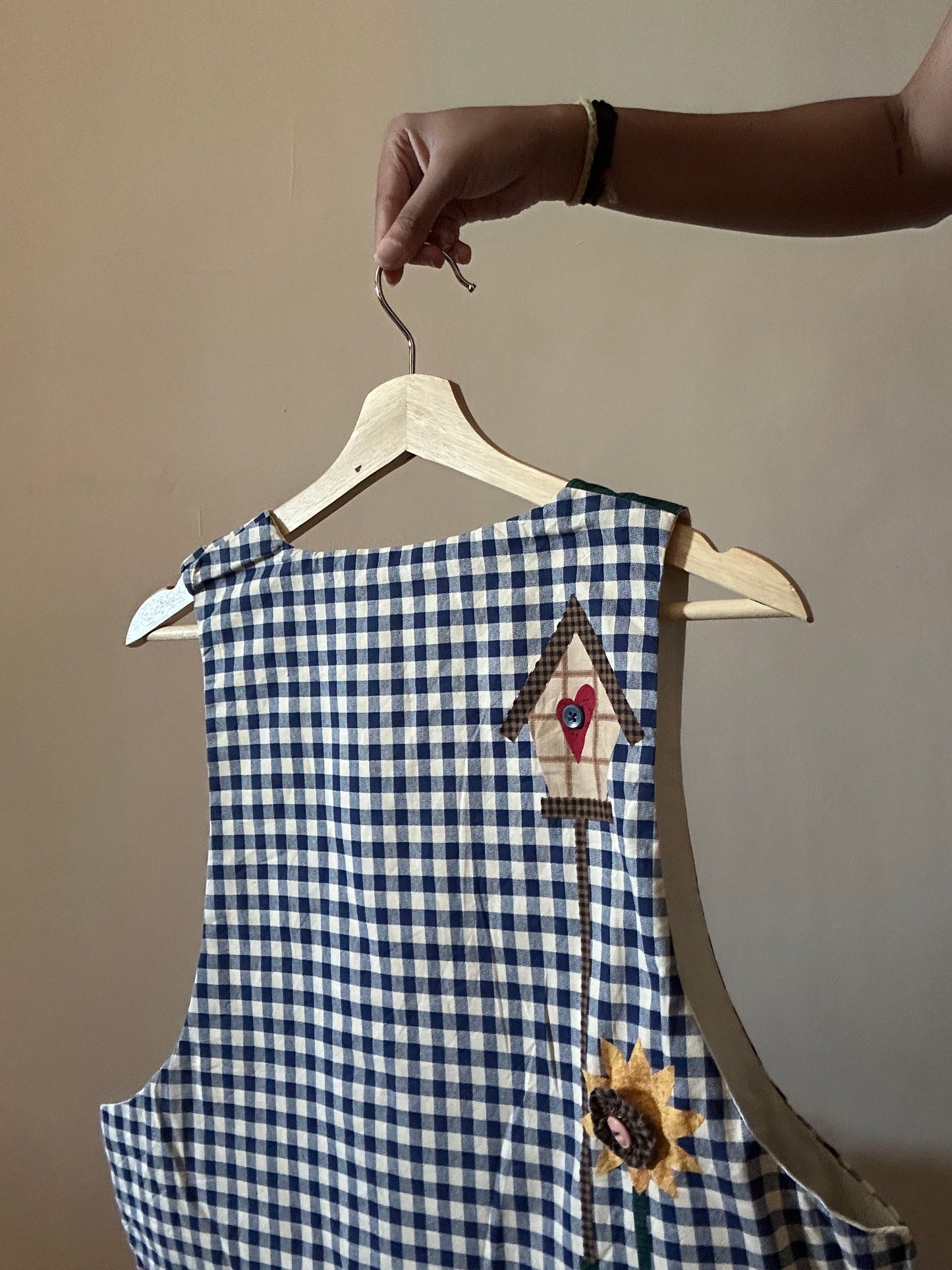 Cute Vintage Cotton Fabric Flower and Button Detail Vest
