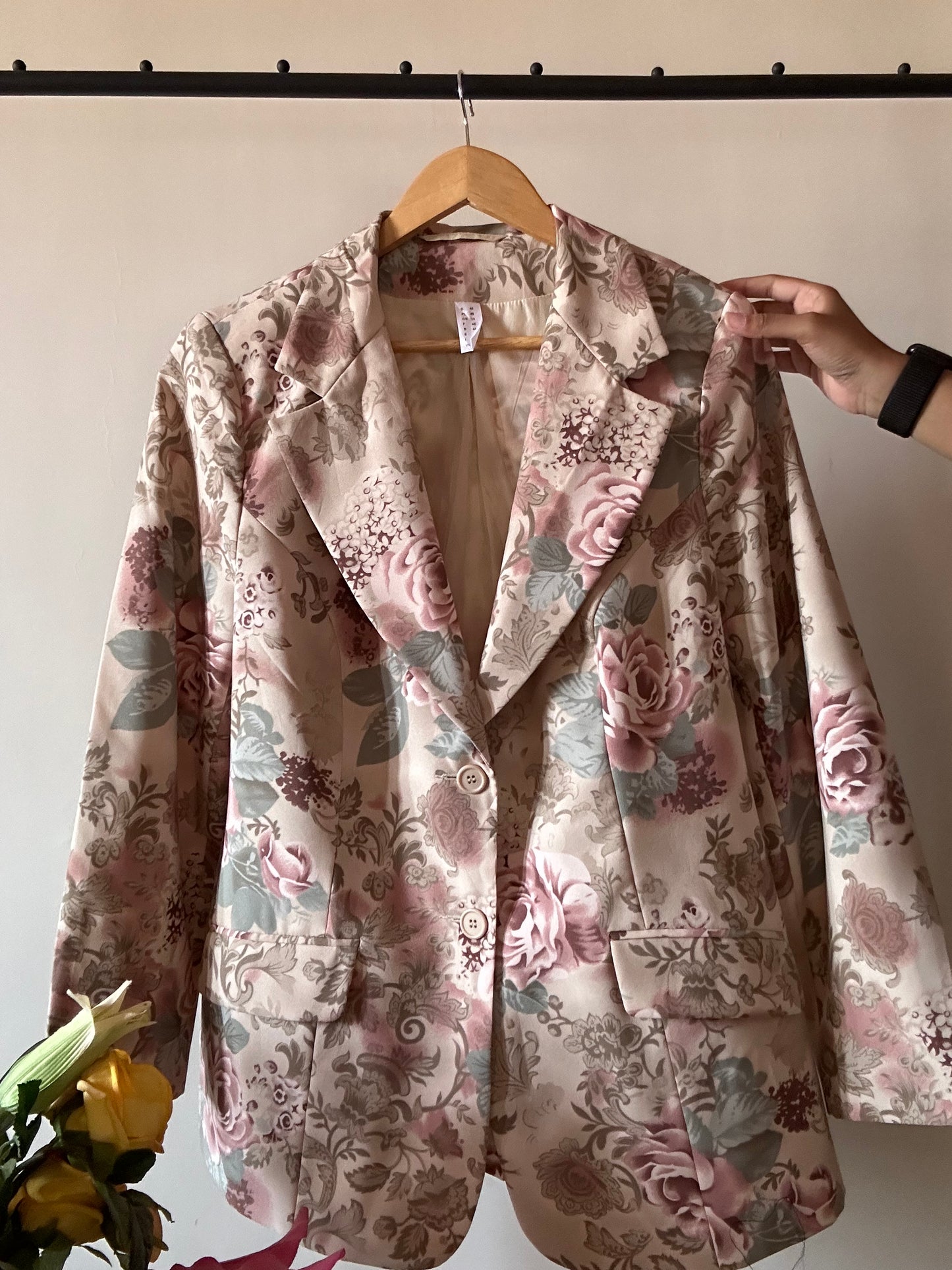 Abstract Vintage Floral Print Blazer