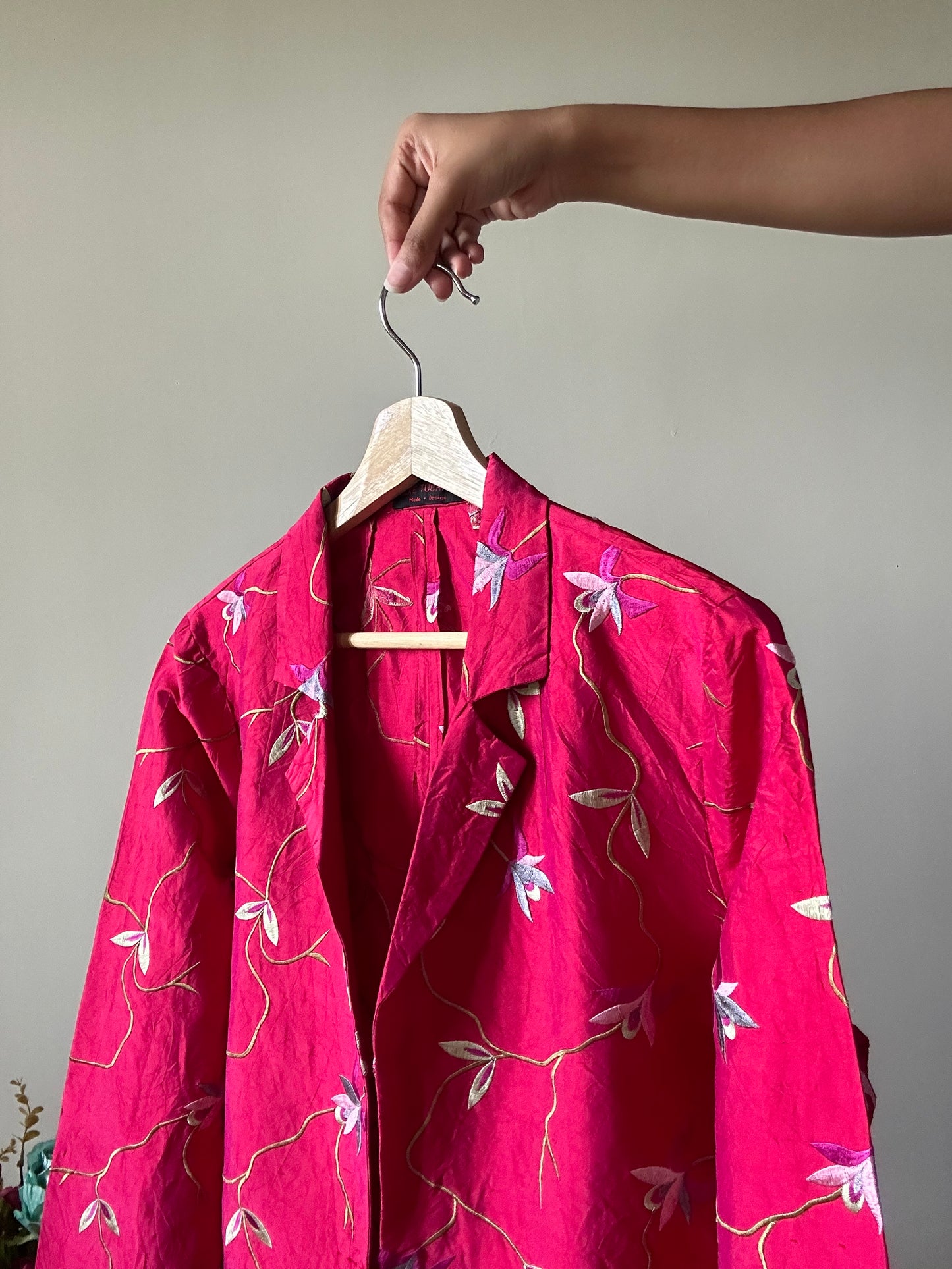 Silke Tuchirad Vintage All Embroidered Shaket