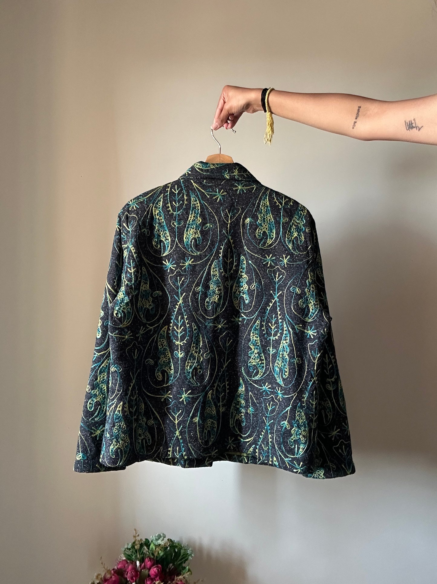 Multiples Vintage All Embroidered Shaket