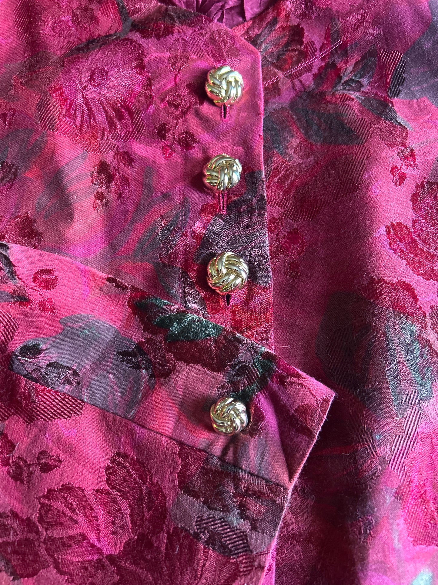 Delmod Vintage Floral and Textured Shaket