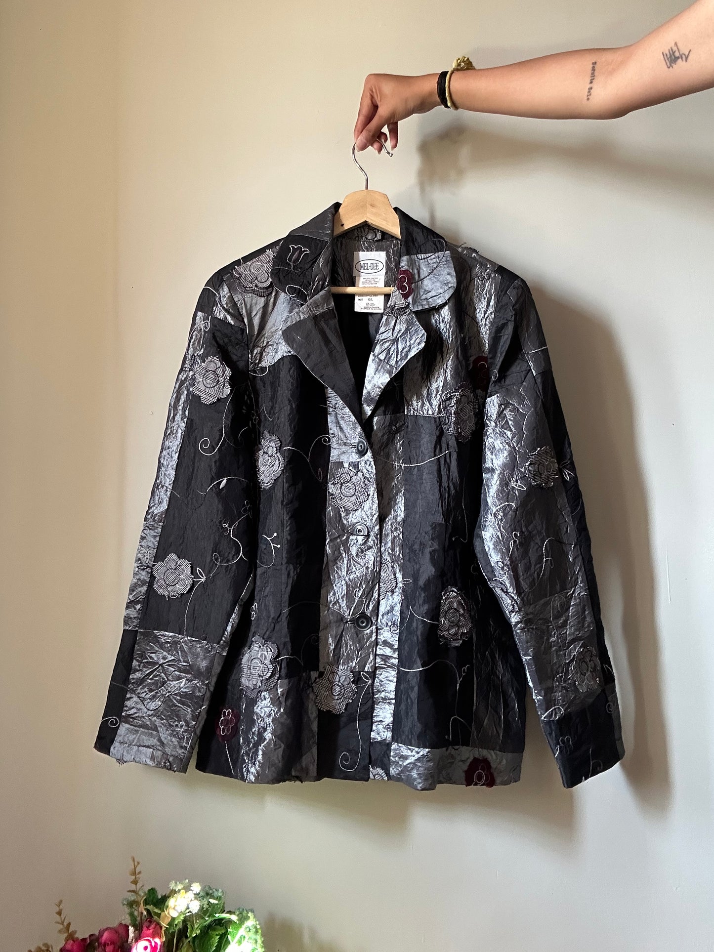 Mel-Dee Vintage Patchwork and Floral Detail Shaket