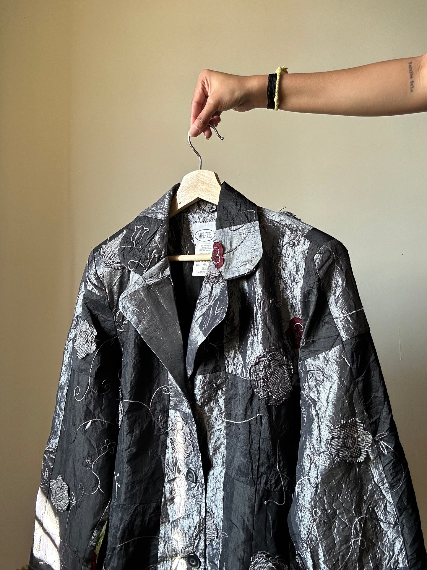 Mel-Dee Vintage Patchwork and Floral Detail Shaket