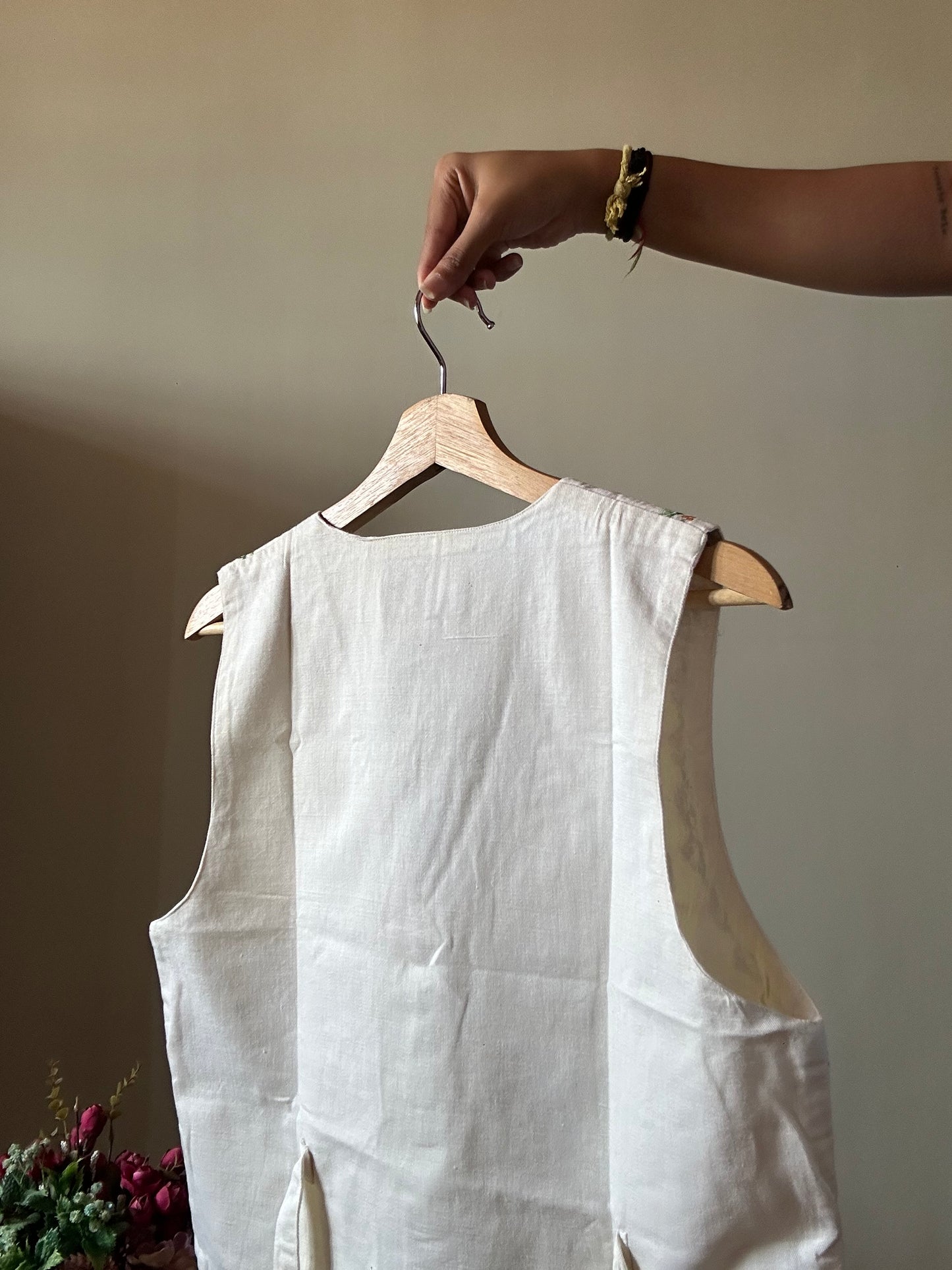 New Directions Vintage All Embroidered Sweet Home Vest