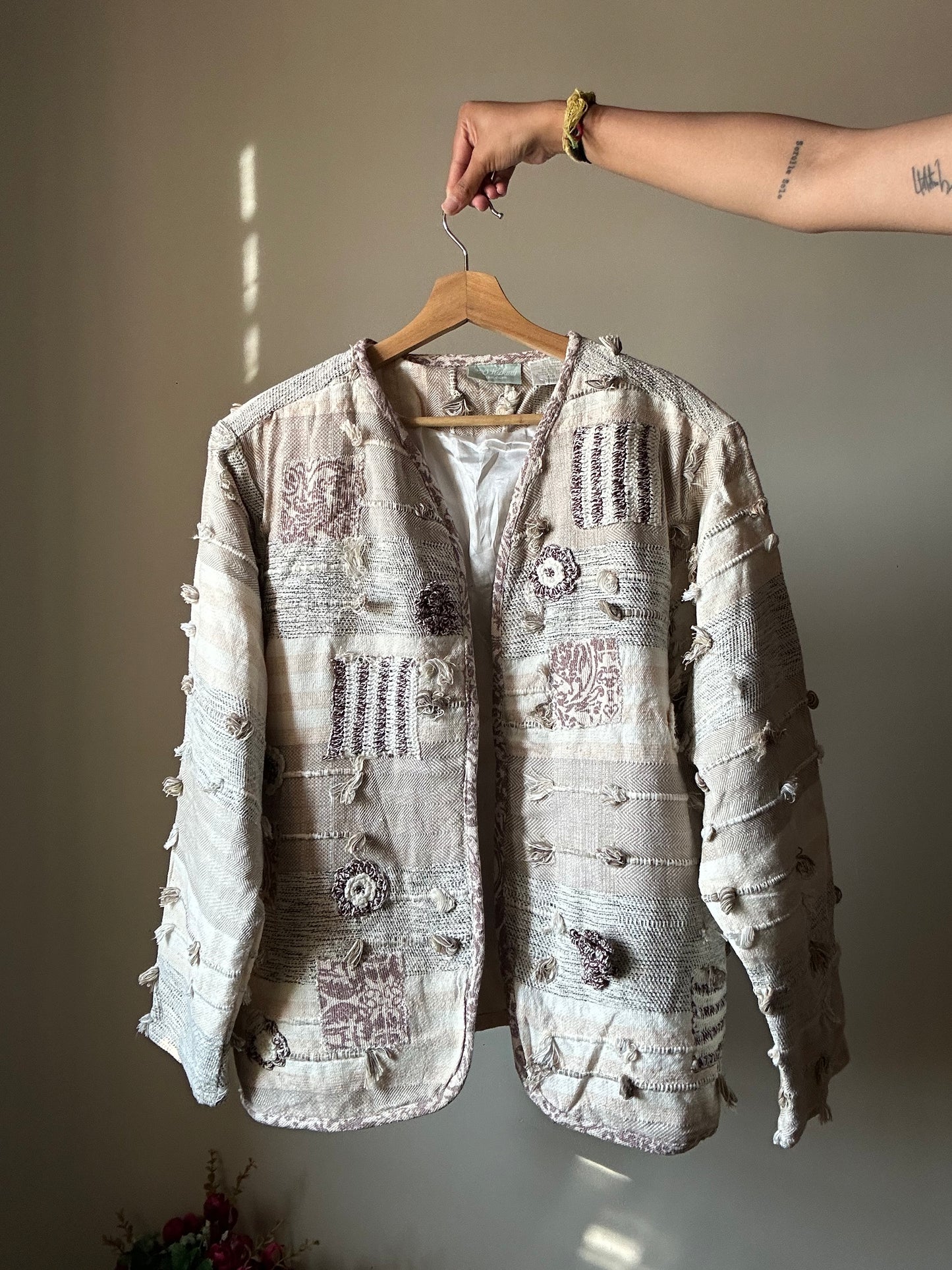 Vintage 220 Hickoy All Weaved and Embroidered Shaket
