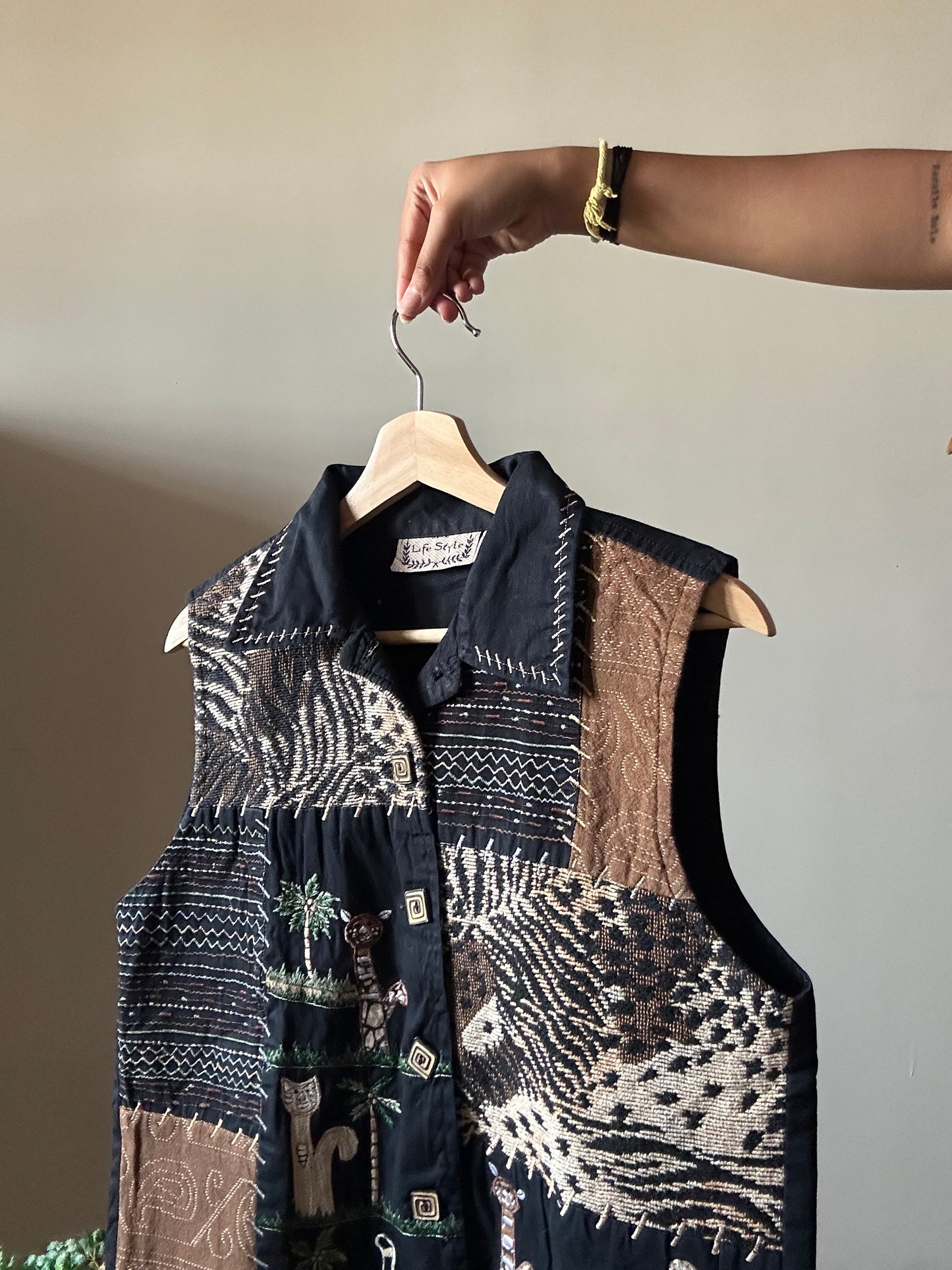 Vintage Life Style Embroidered Patchwork Vest