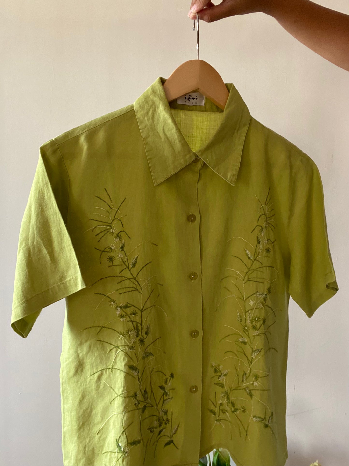 Leaf Embroidered Linen Vintage Shirt