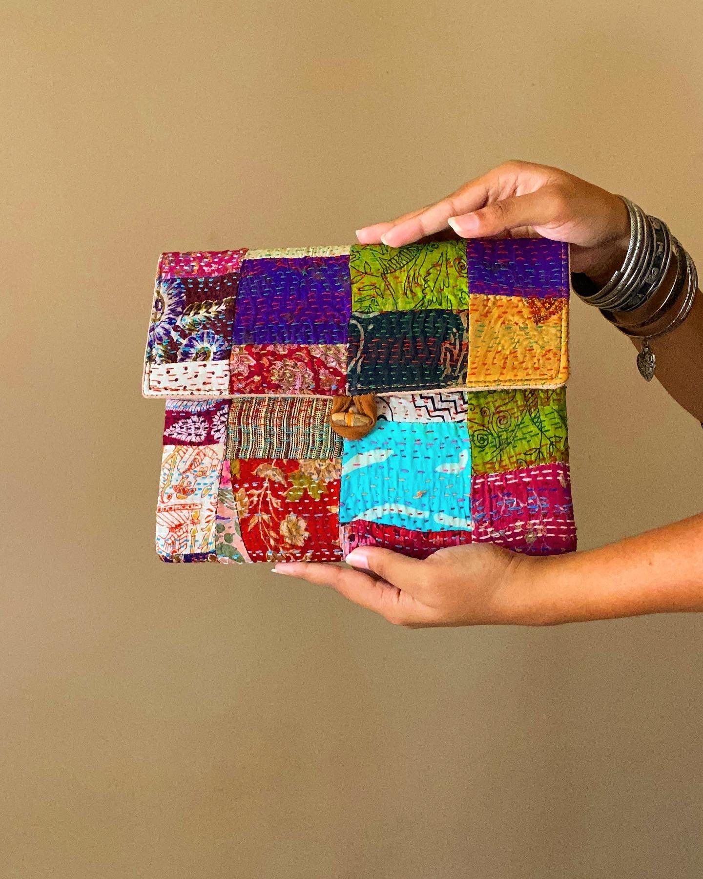 Kamal Pouch