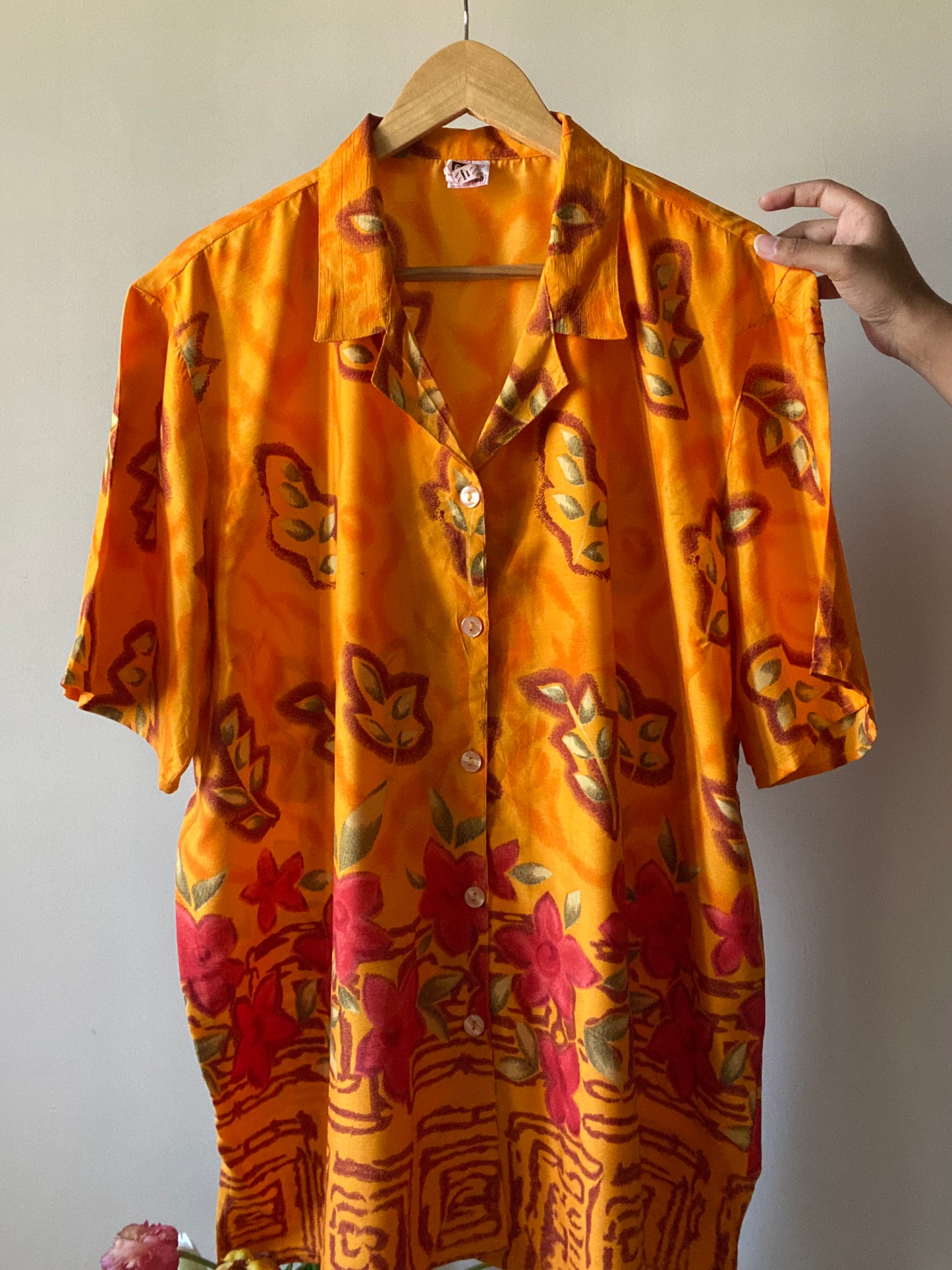 Artsy Hawaiian Vintage Shirt