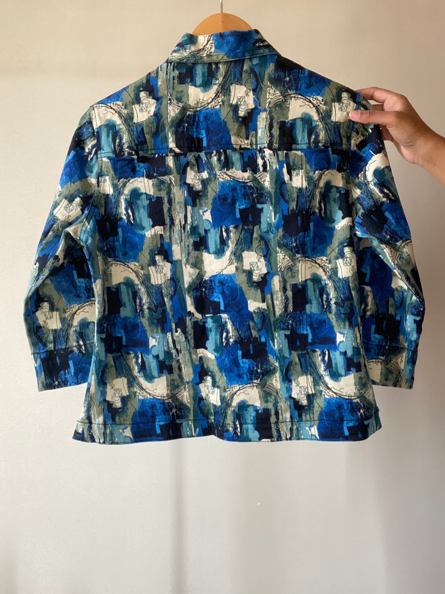 Vintage Abstract Print Cropped Denim Shaket