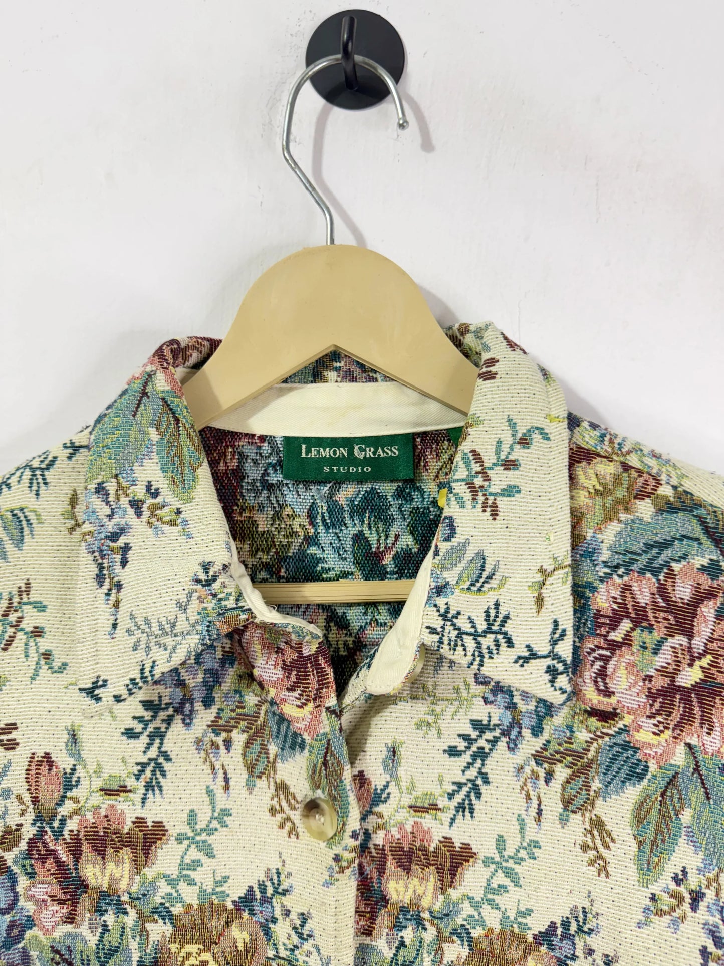 Vintage Floral Tapestry Shaket