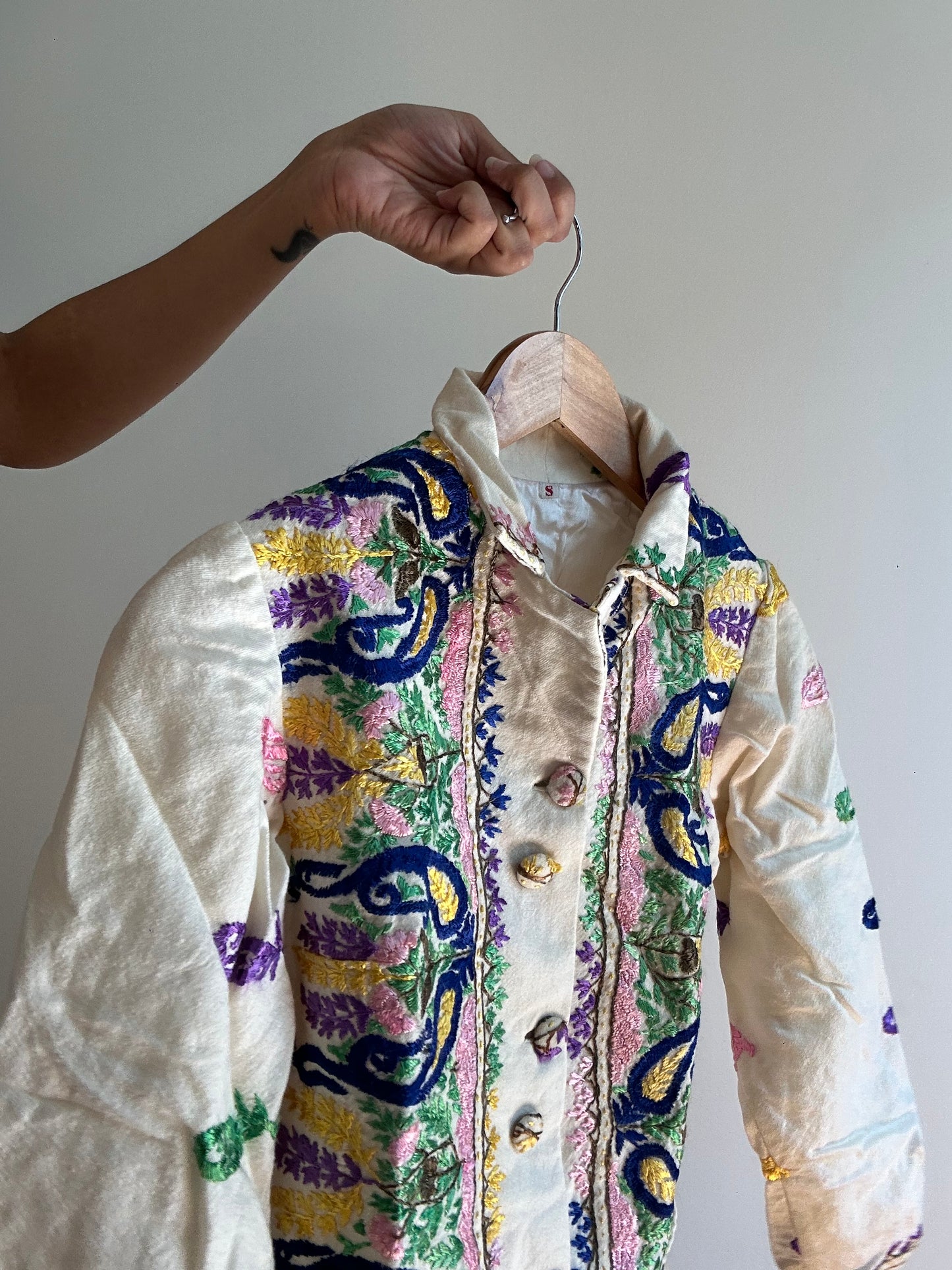 Wool All Embroidered Shaket