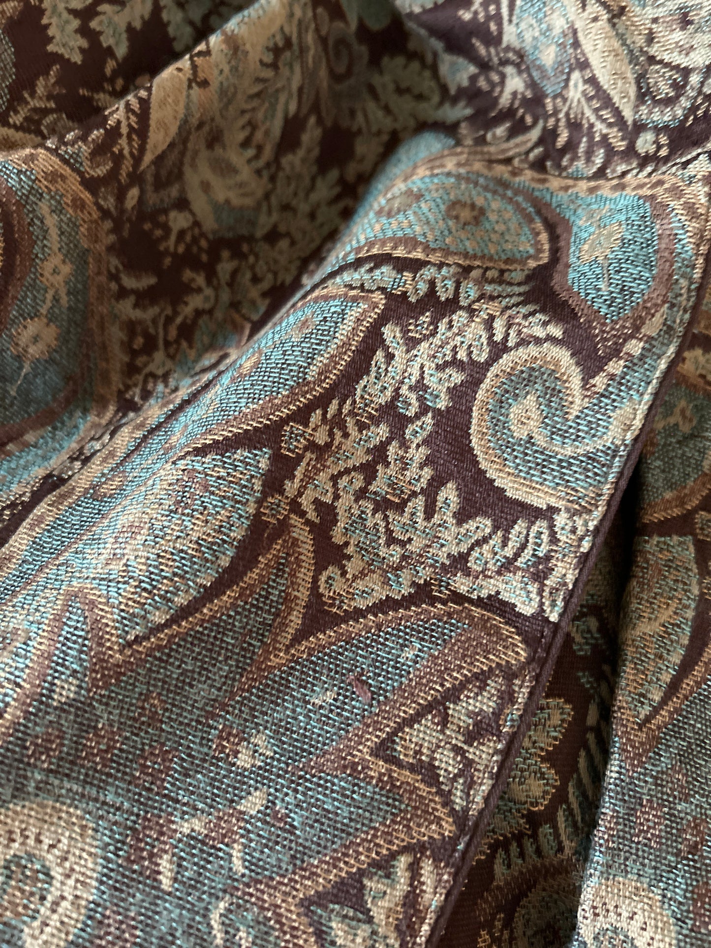 Dressbarn Vintage All Weaved Shaket