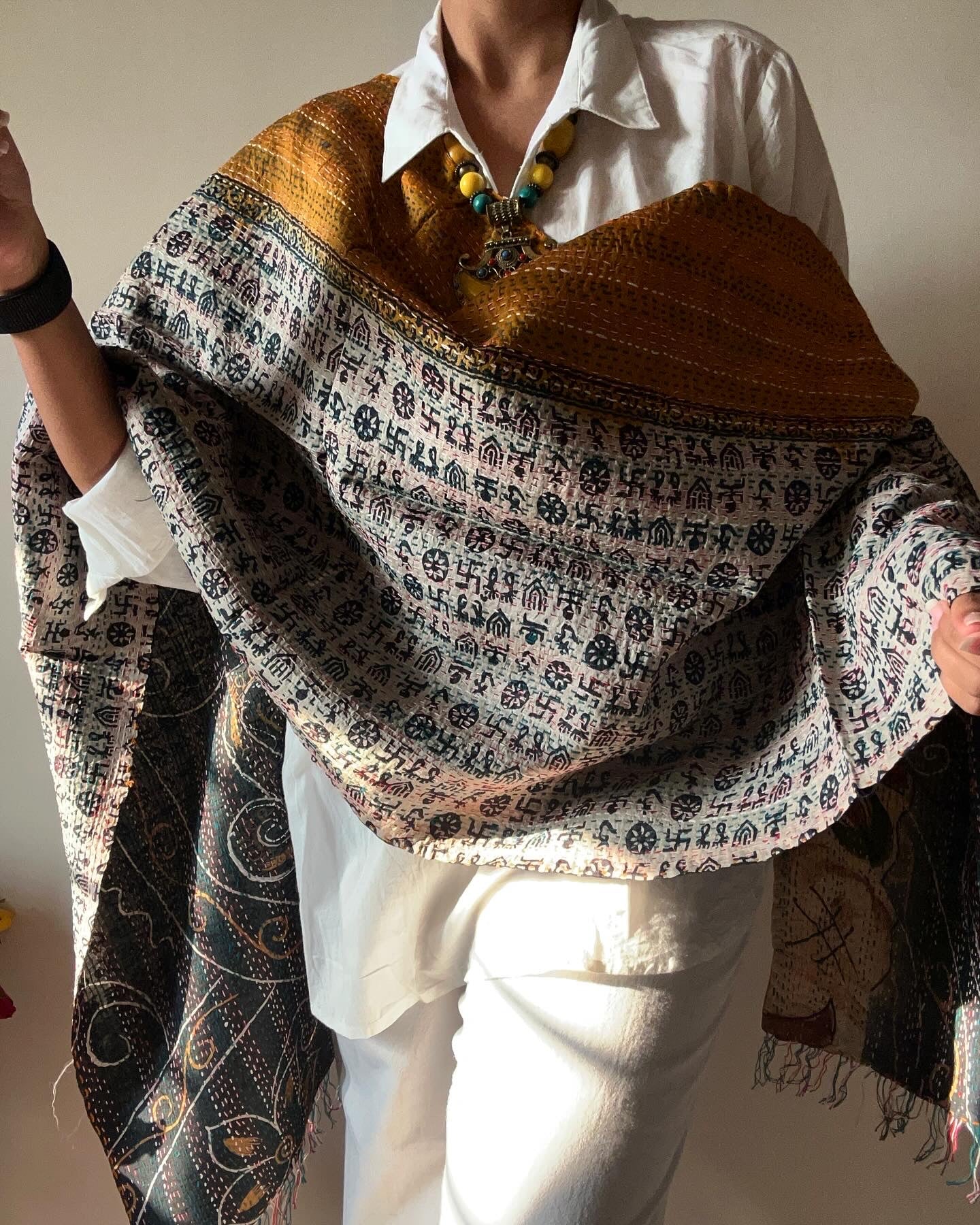 Abstract Multi Print Traditional Reversible Stole