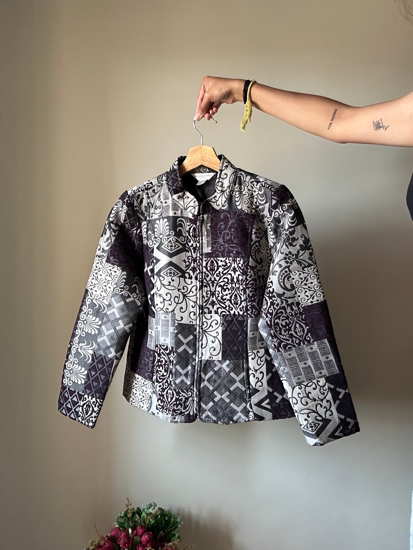 Christopher & Banks Vintage Embroidered Shaket