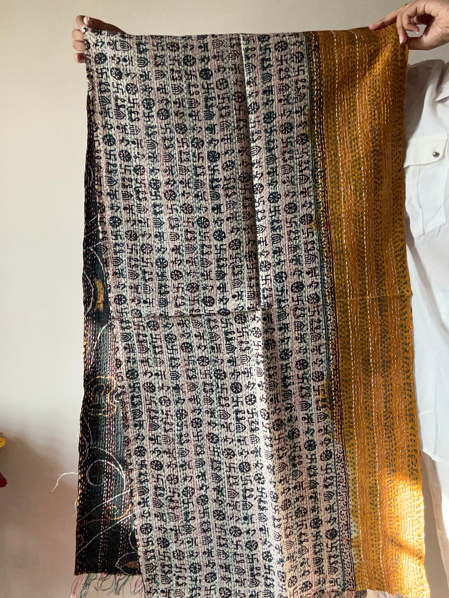 Abstract Multi Print Traditional Reversible Stole