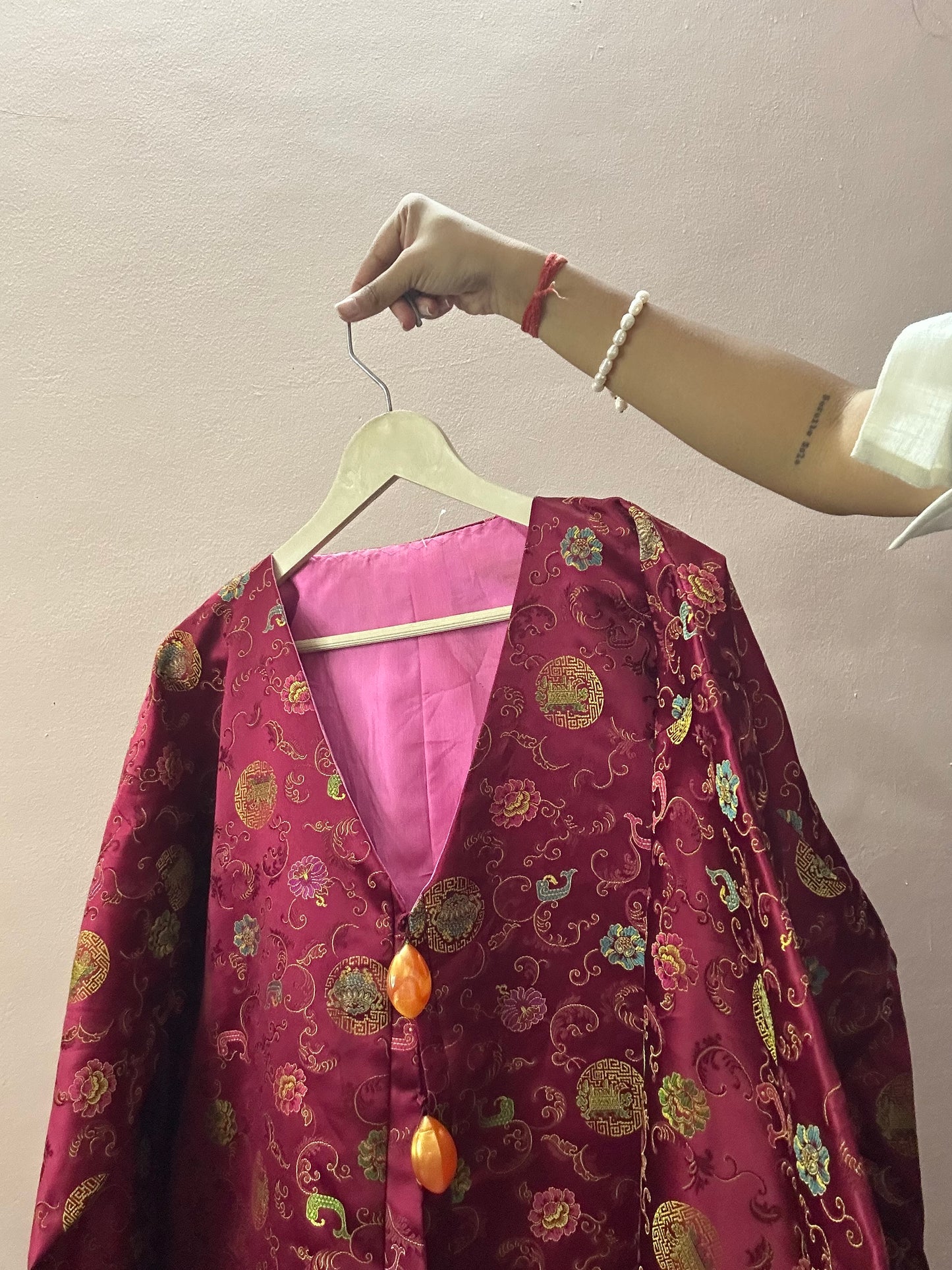Vintage Vintage Chinese Brocade Shaket