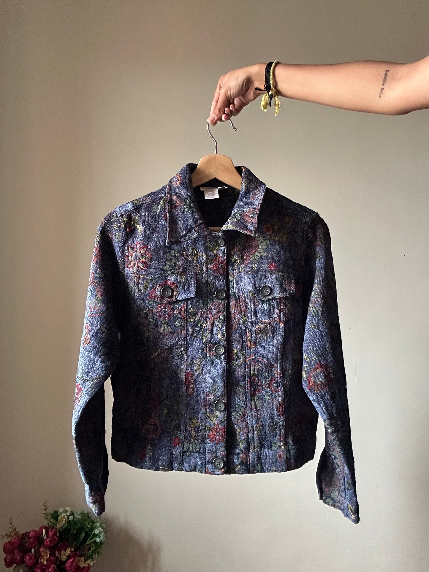 Vintage Coldwater Creek Weaved Shaket